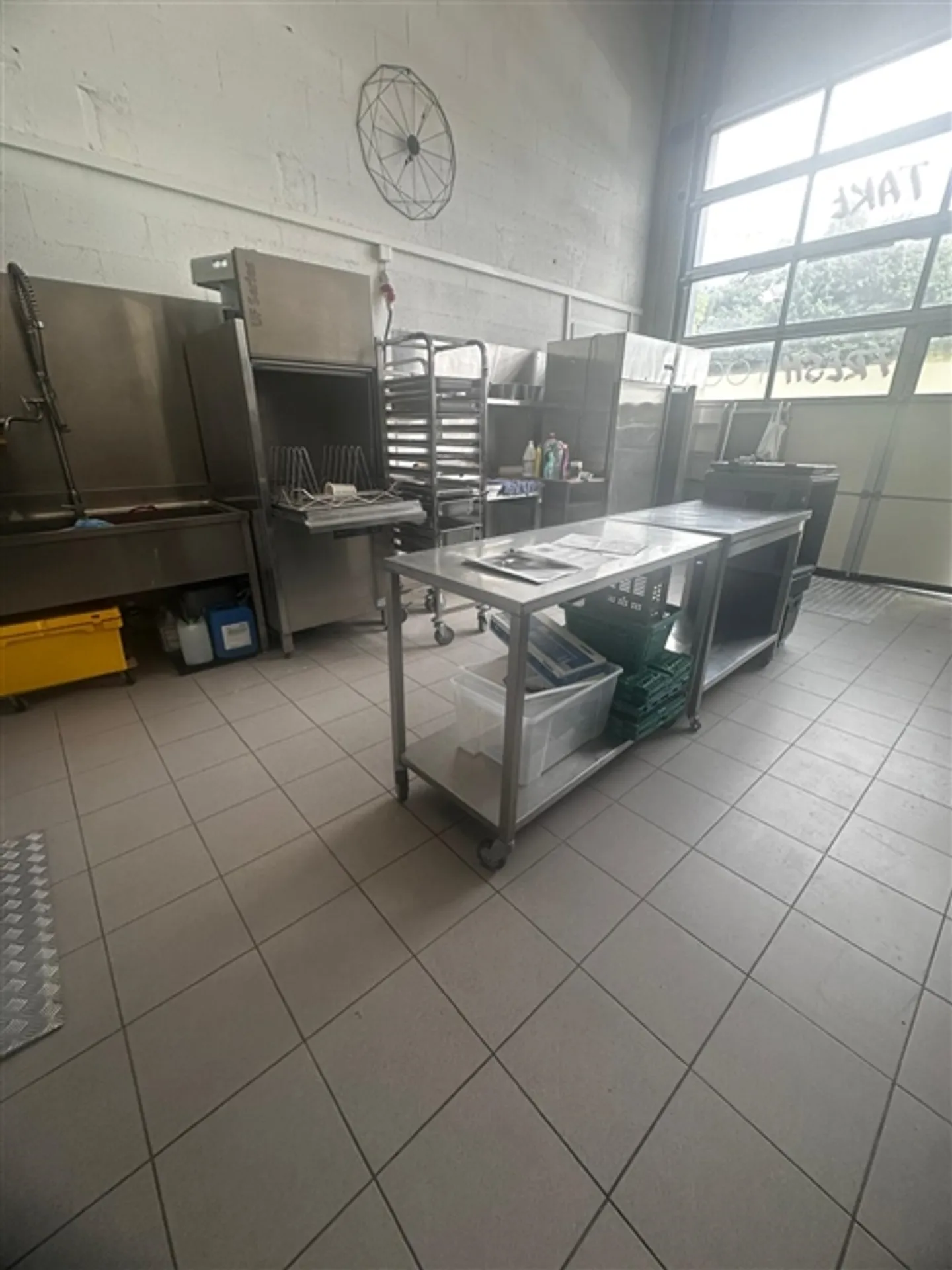 Labor Caterer Le Mont-sur-Lausanne, Switzerland - Photo 3 of 6