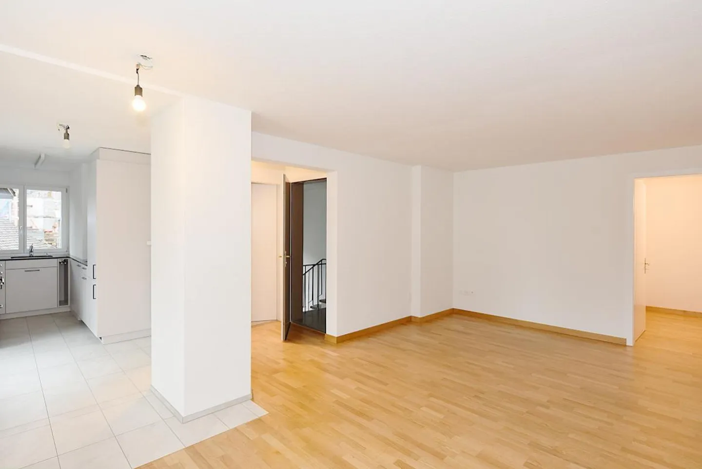 3.5 Room Apartment Centrally Located in the Village of Stans - Photo 5 of 7