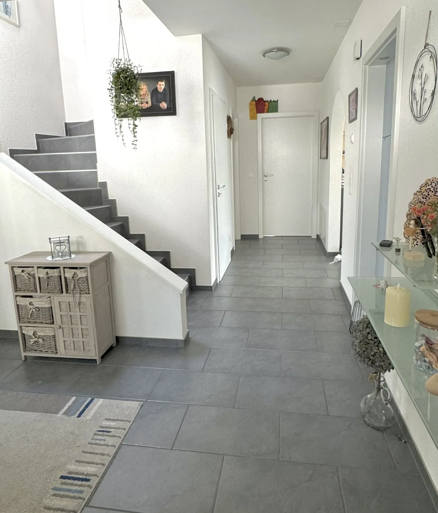 Una casa da amare - moderna casa unifamiliare con idillio da giardino - Foto 9 di 16