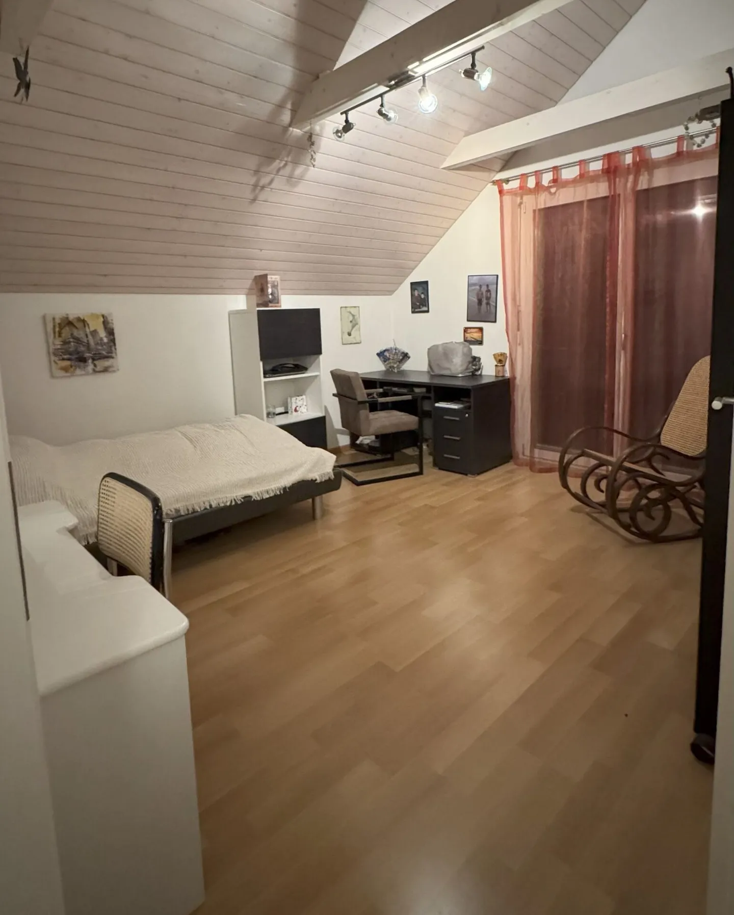 Una casa da amare - moderna casa unifamiliare con idillio da giardino - Foto 15 di 16