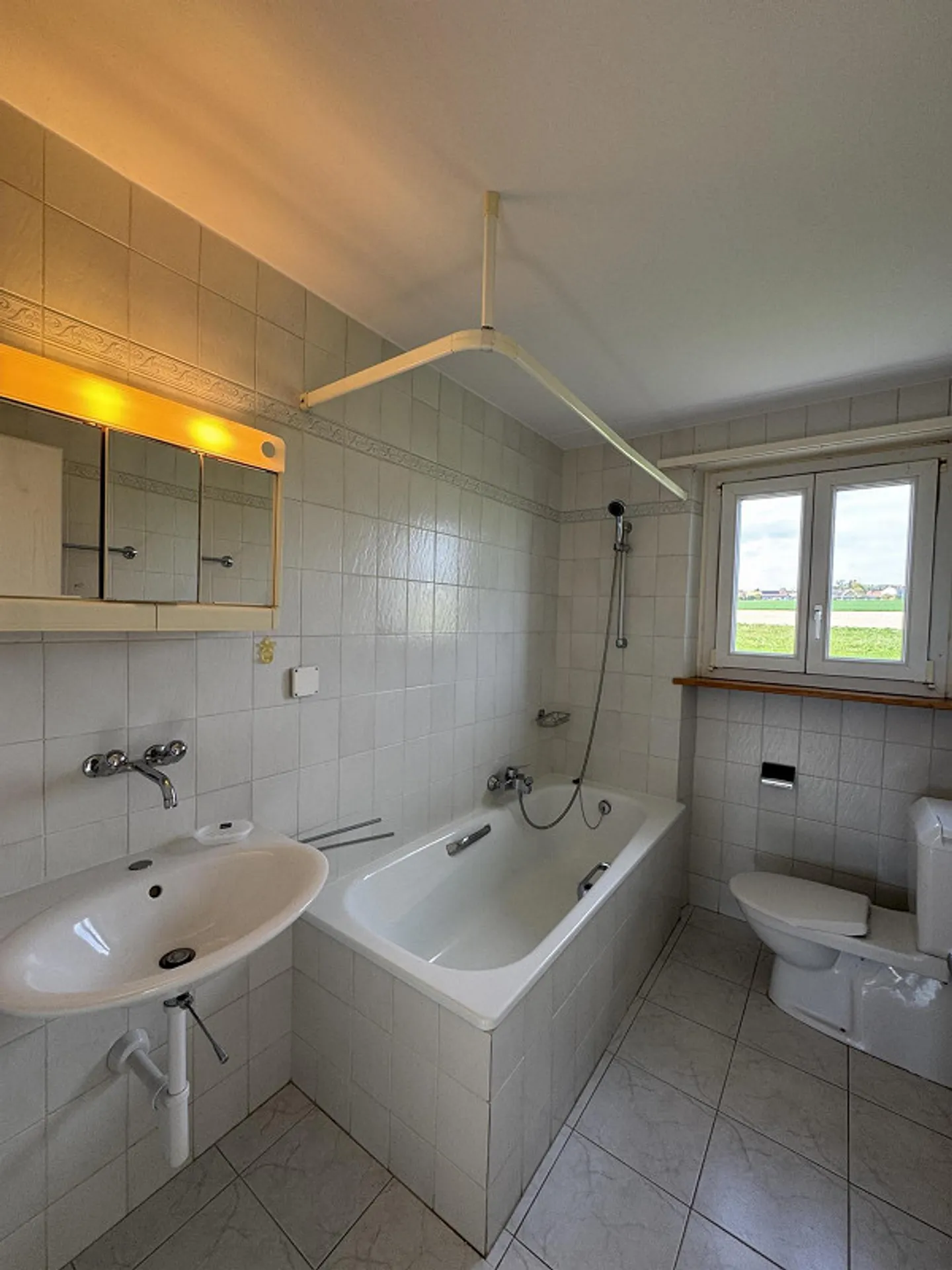 Appartamento affascinante con 3 camere e balcone, Ins - Foto 7 di 9