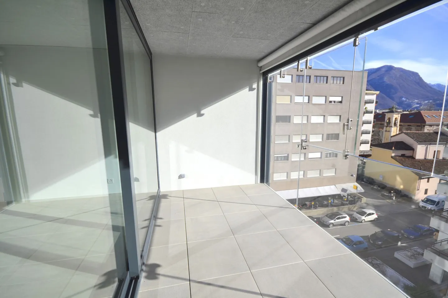 Lugano - Residenza Agorà - Appartamento 2,5 locali 6° piano - Foto 3 di 8