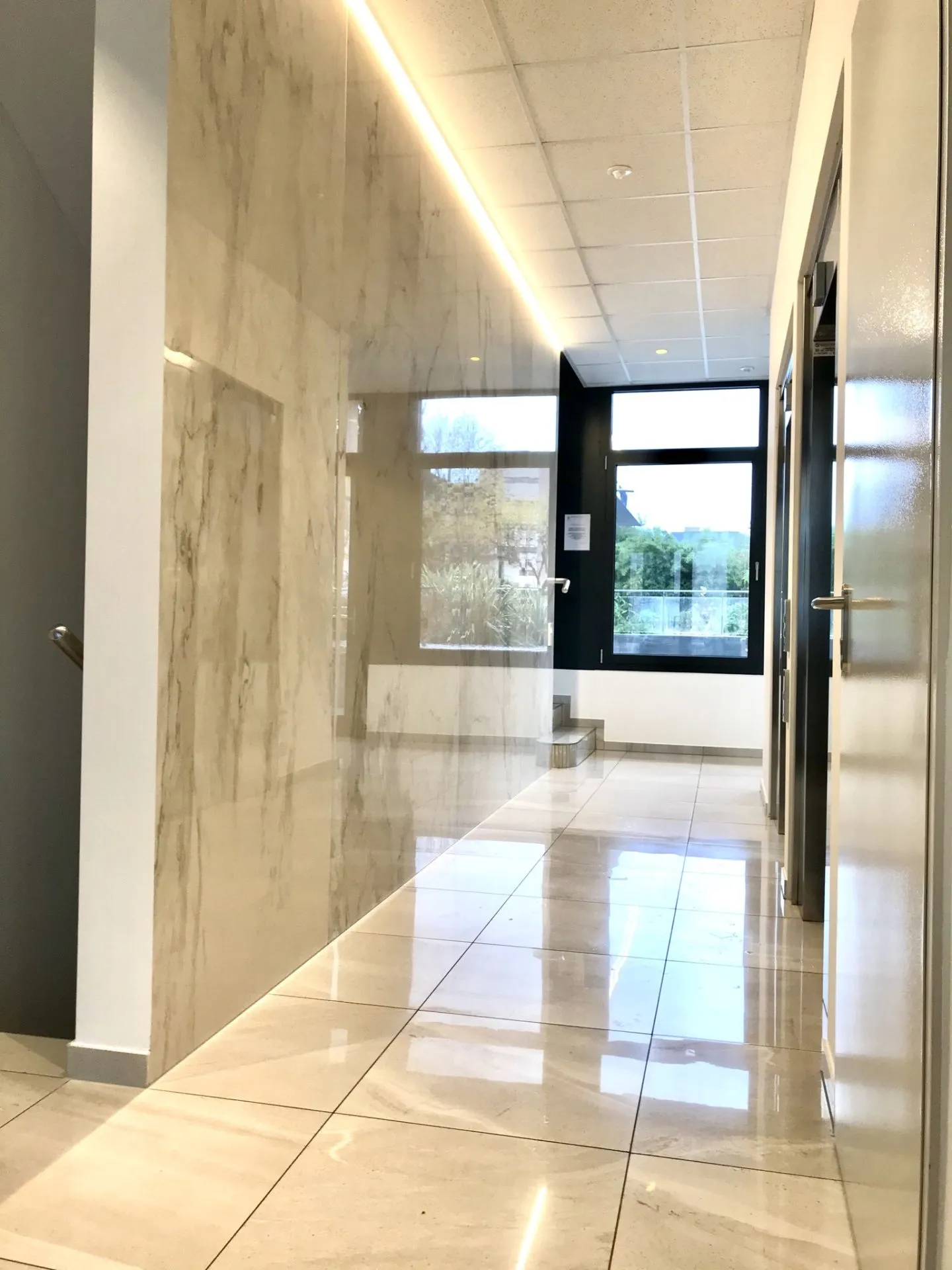 Lugano - Residenza Agorà - 2.5-Zimmer-Wohnung 4. Stock - Foto 7 von 13