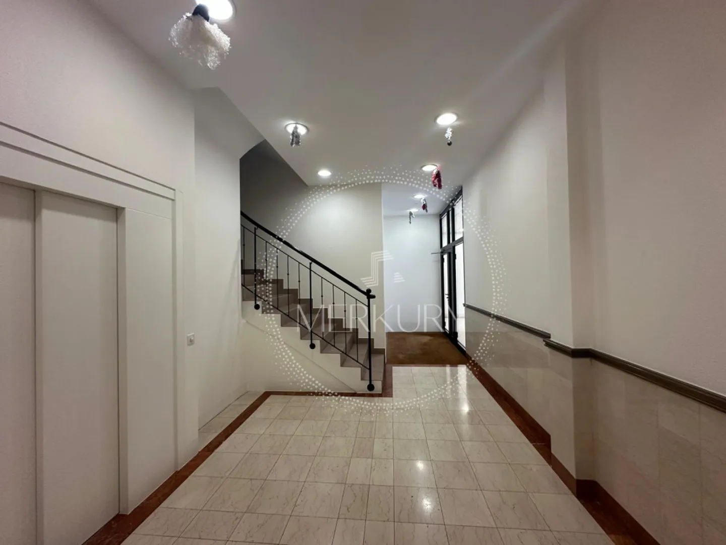 A magnificent 5-room apartment located in the Charmilles area - Photo 1 of 1