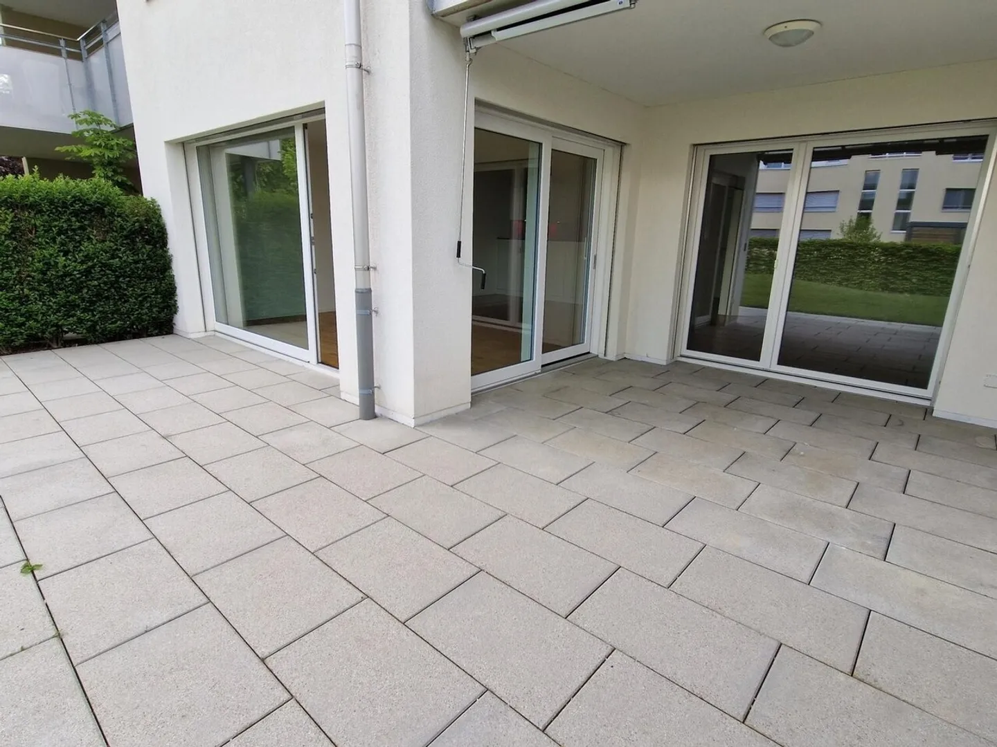 Spacious Family Apartment - Photo 8 of 9