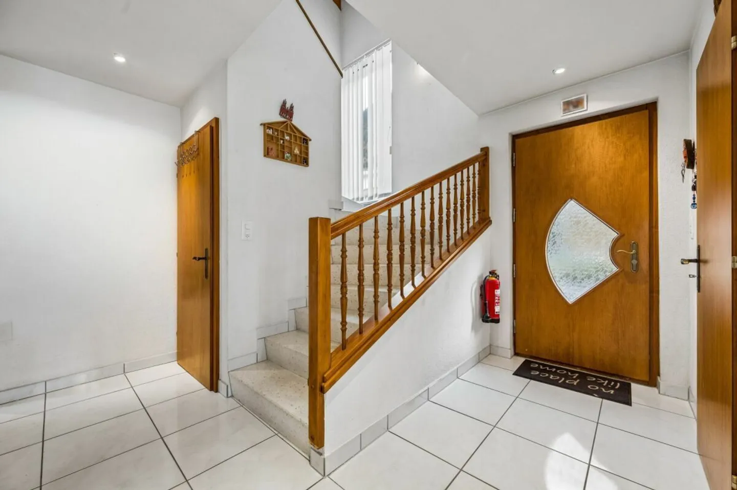 Familienvilla mit 5 Zimmern und Garten - Foto 4 von 14