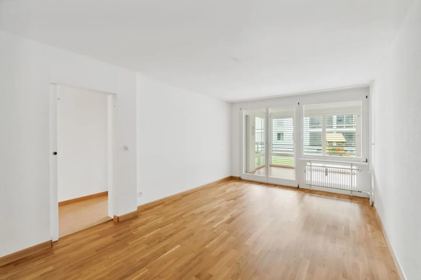 Appartamento 3 camere con grande giardino d'inverno! - Foto 2 di 7