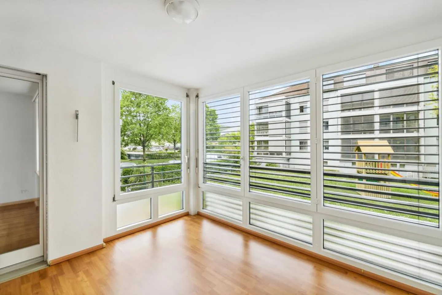 Appartamento 3 camere con grande giardino d'inverno! - Foto 1 di 7