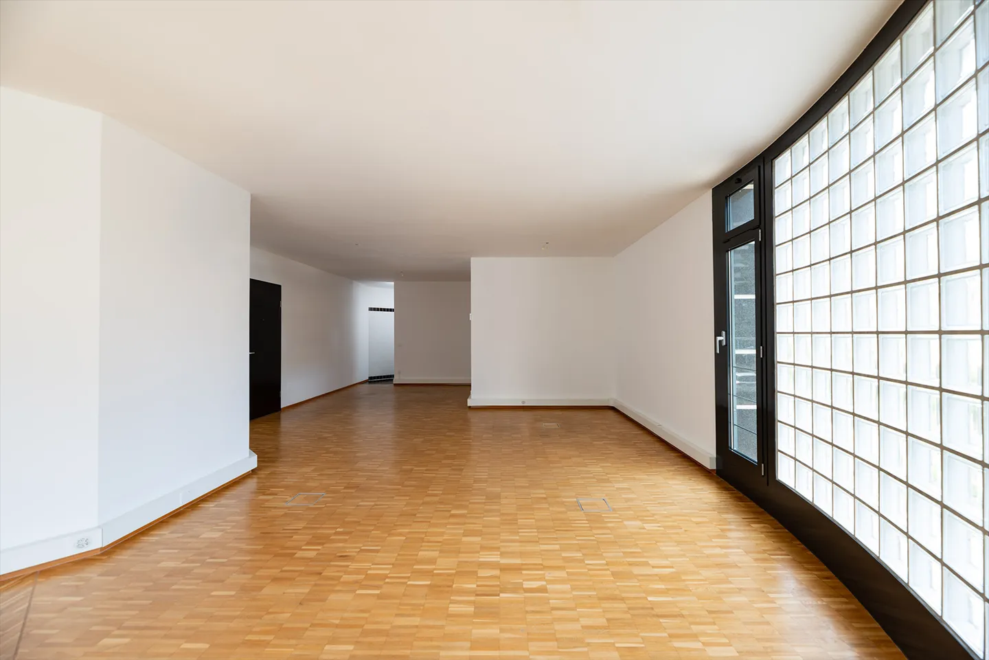 Déménagez ici immédiatement et commencez à payer à partir de janvier 2026 - Photo 3 sur 5