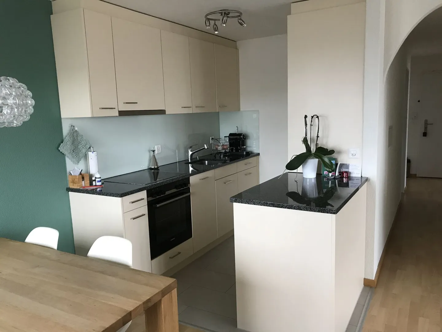 Super appartement de 3,5 pièces situé au centre... - Photo 3 sur 7