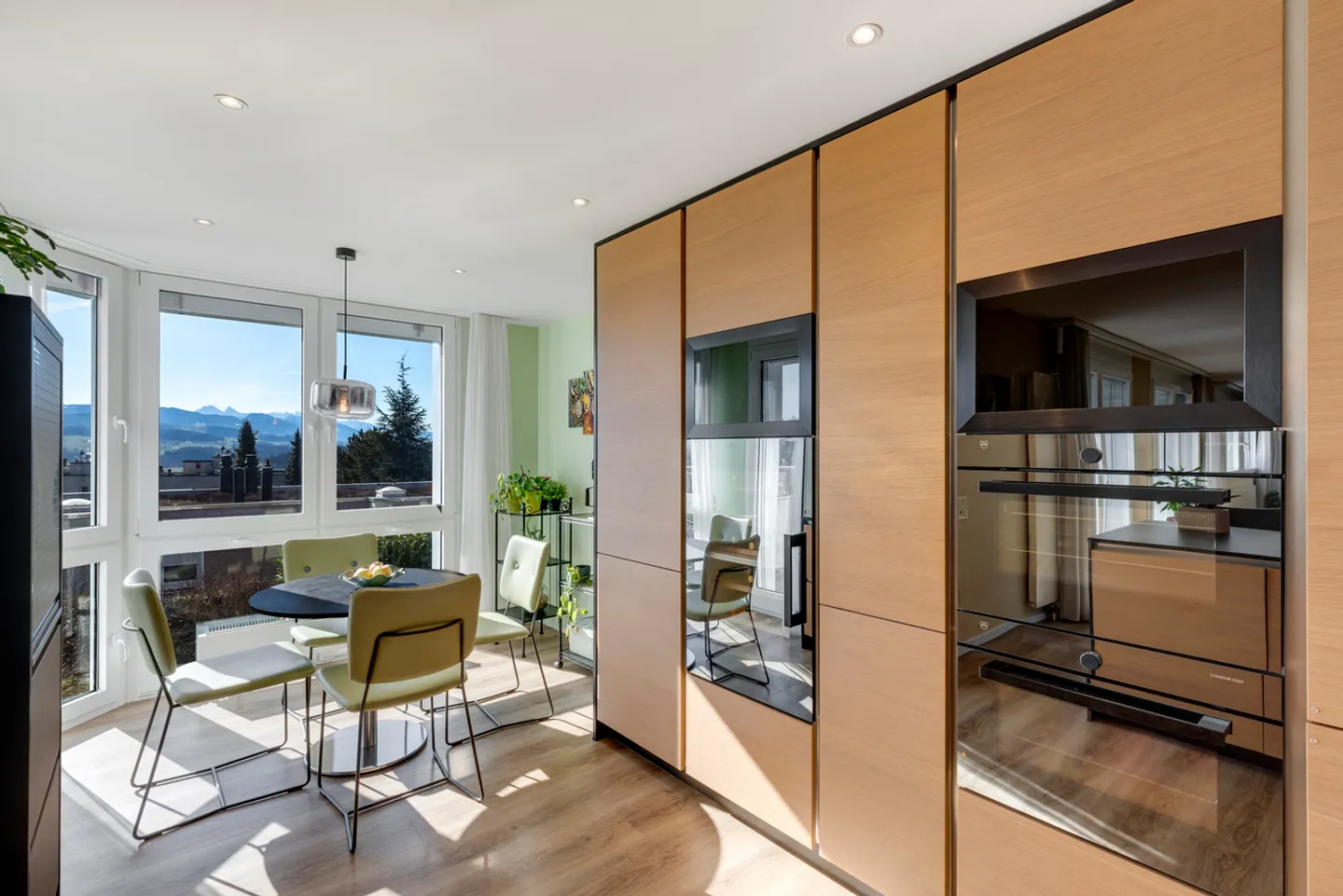 Appartamento ristrutturato con balcone - Foto 10 di 20