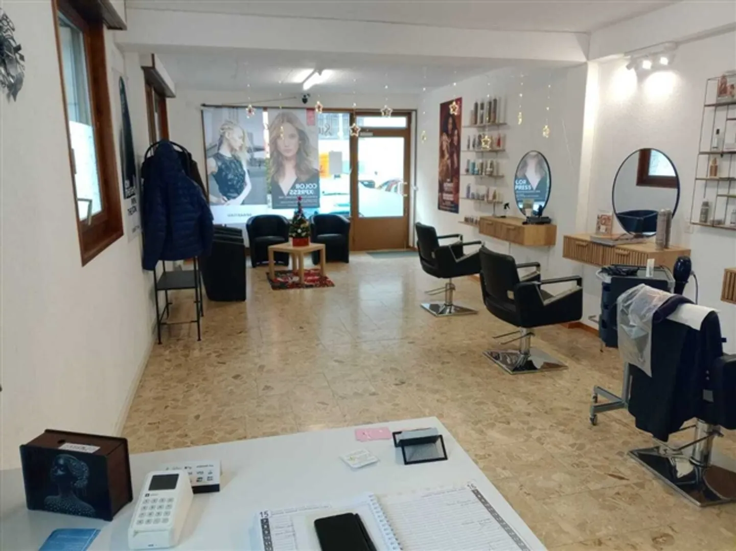 Sala giochi commerciale / Salone di bellezza nel cuore di St. Maurice - Foto 4 di 8