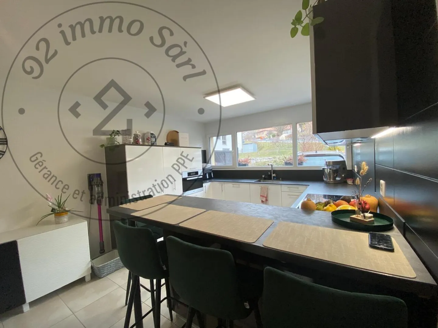 Belle Maison Mitoyenne – 5,5 Pièces Ursy - Photo 3 sur 13