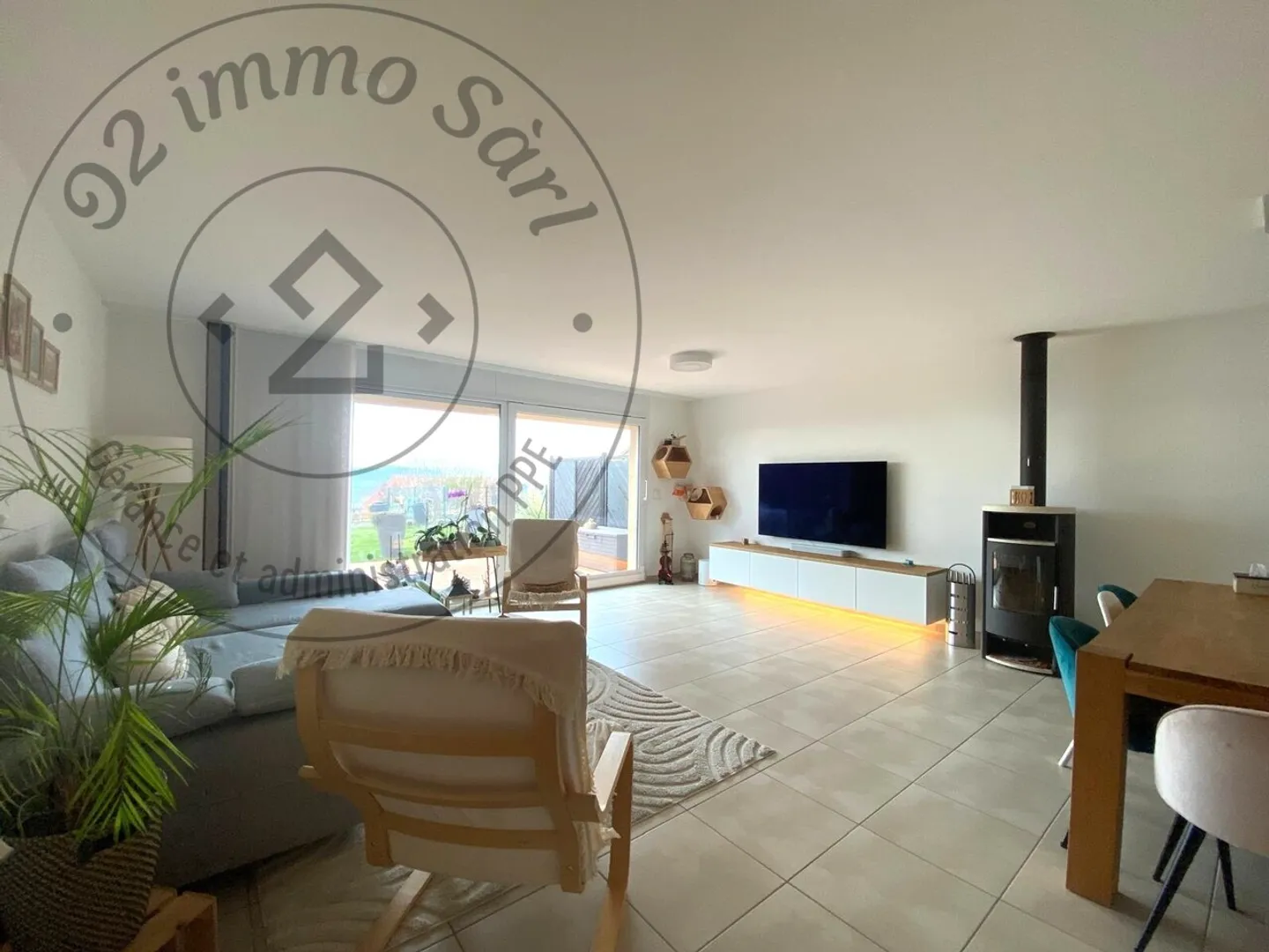 Belle Maison Mitoyenne – 5,5 Pièces Ursy - Photo 5 sur 13