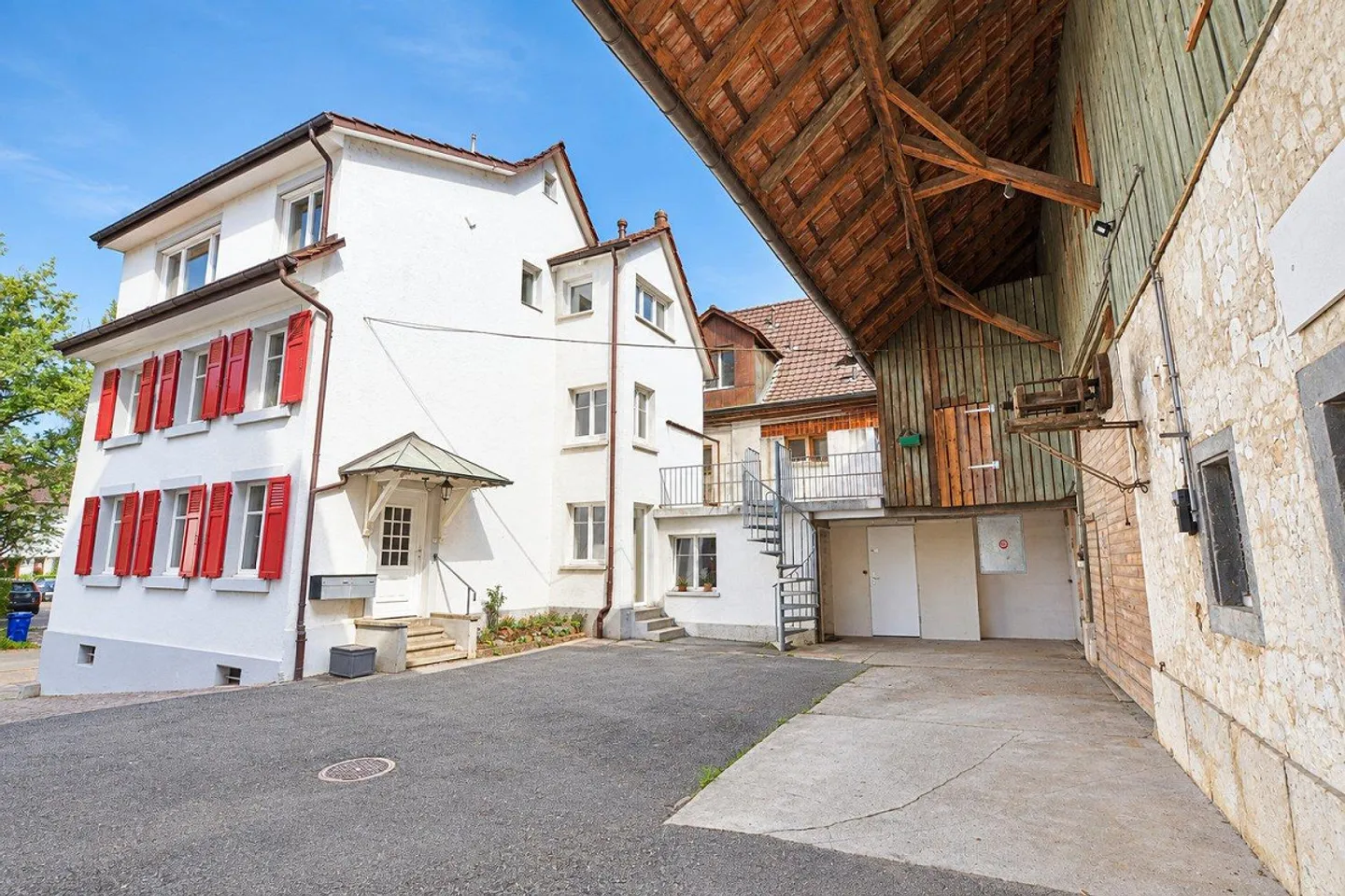 Charmantes Freistehendes Haus mit Potenzial - Foto 1 von 13