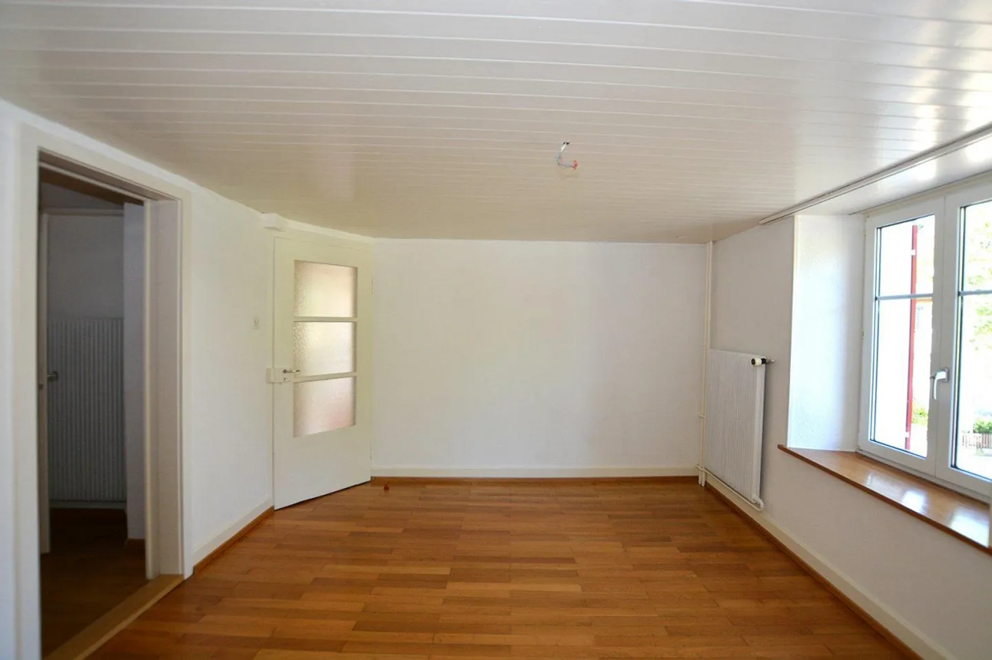 Charmantes Freistehendes Haus mit Potenzial - Foto 6 von 13