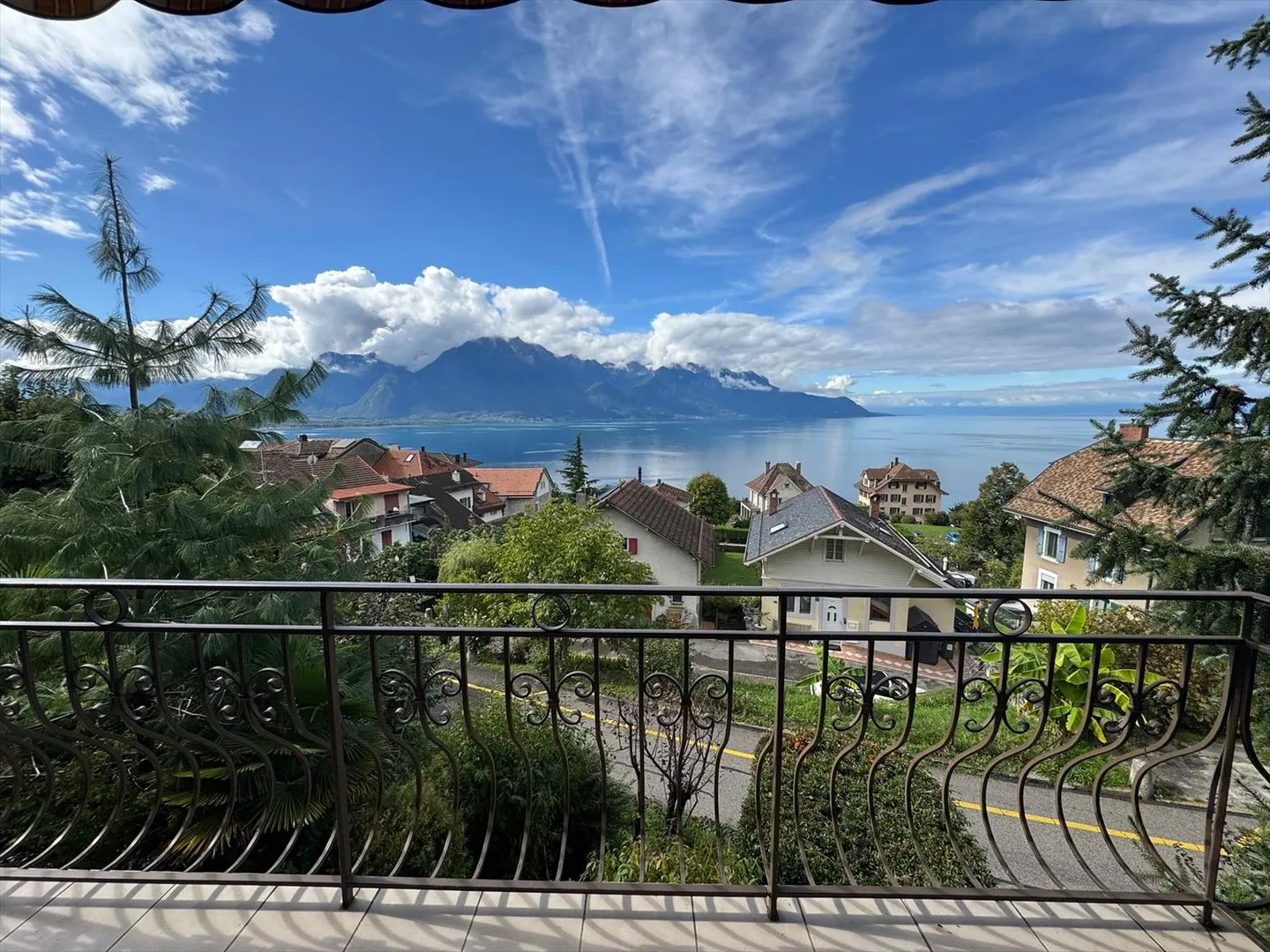 Appartamento straordinario con vista mozzafiato! - Foto 1 di 8
