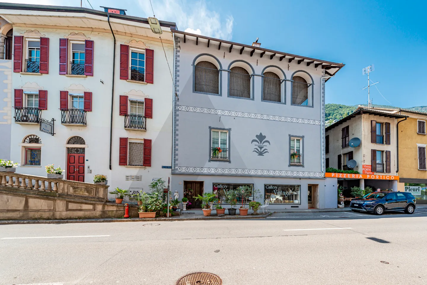 HISTORIC RESIDENCE WITH UNIQUE POTENTIAL ON LAKE MAGGIORE - Photo 15 of 15