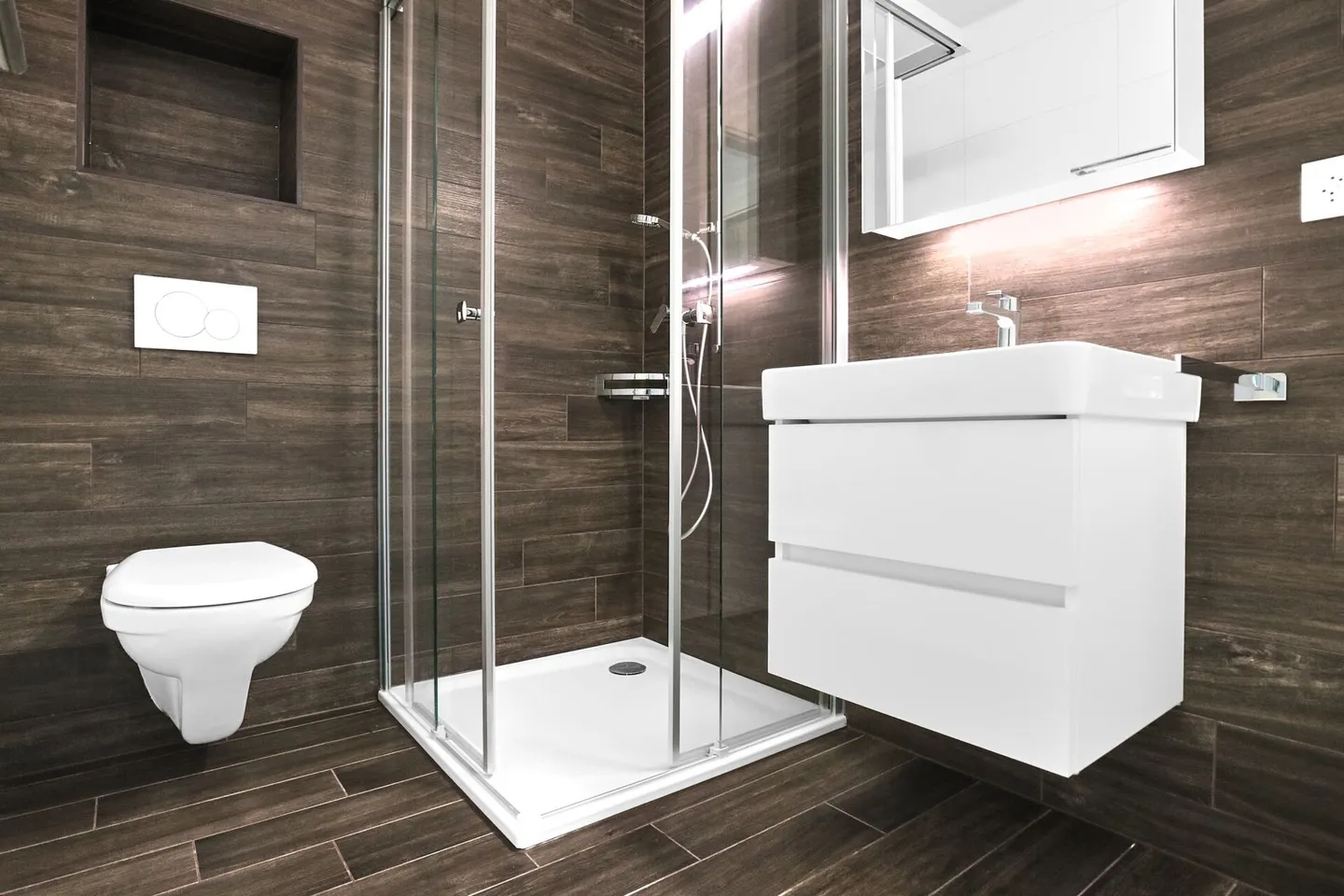 INVESTOR: MODERN AND BRIGHT APARTMENT WITH LARGE TERRACE - LOT B1 - Photo 10 of 11