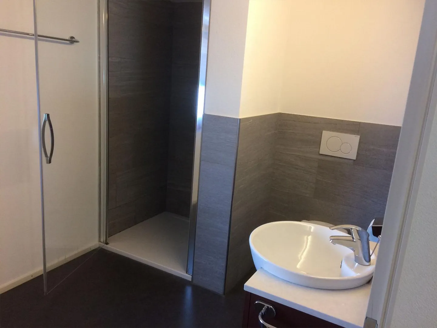 Moderne 2.5 Zimmerwohnung - Foto 5 von 6