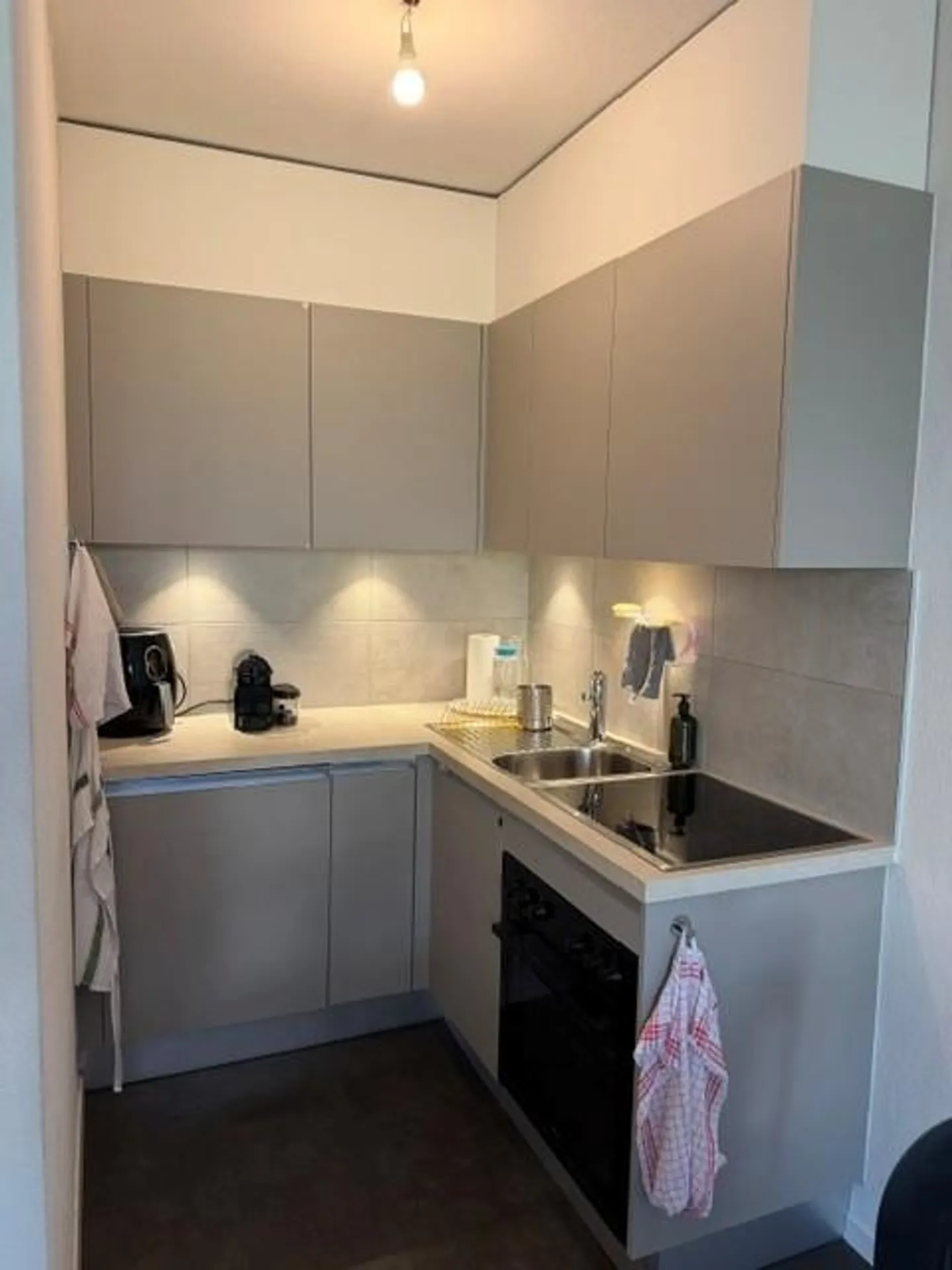 Faszinierendes Studio mit Balkon in Locarno - Foto 2 von 11