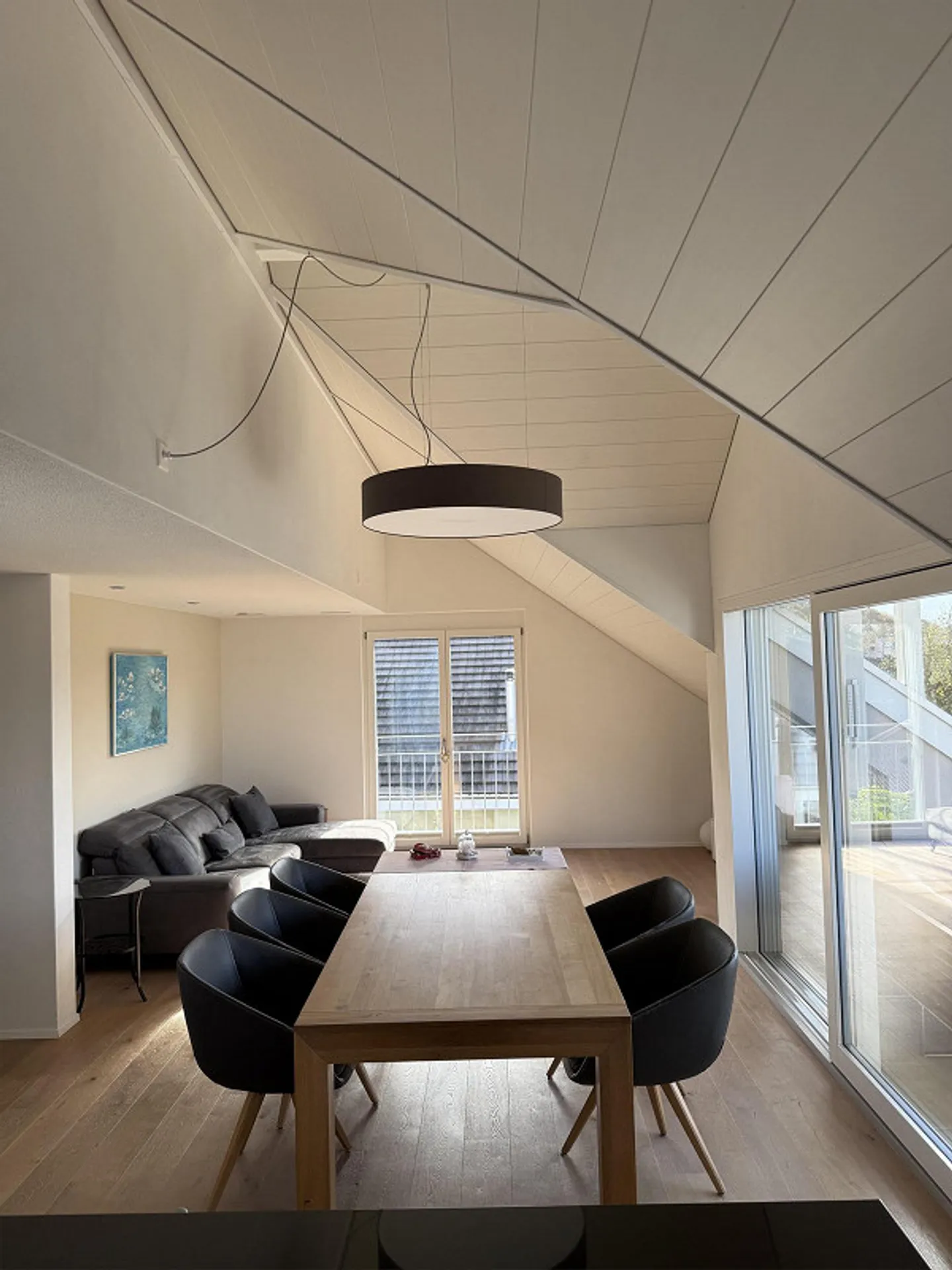 Moderno attico di 5,5 stanze in standard Minergie - Foto 4 di 13