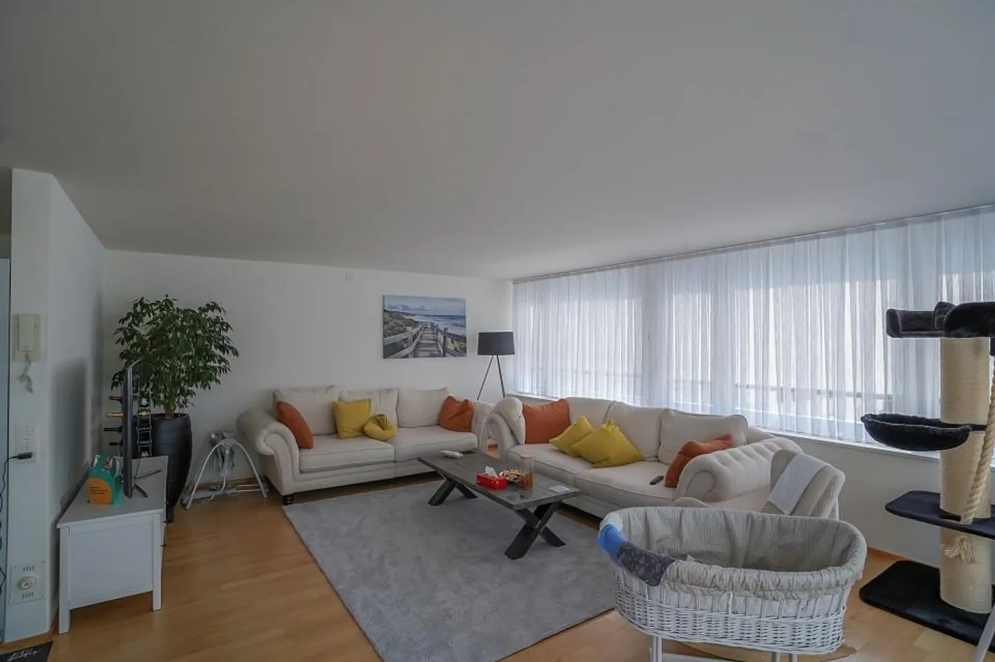 Attractive 4½-Room Duplex in the Bear Center - Photo 3 of 13