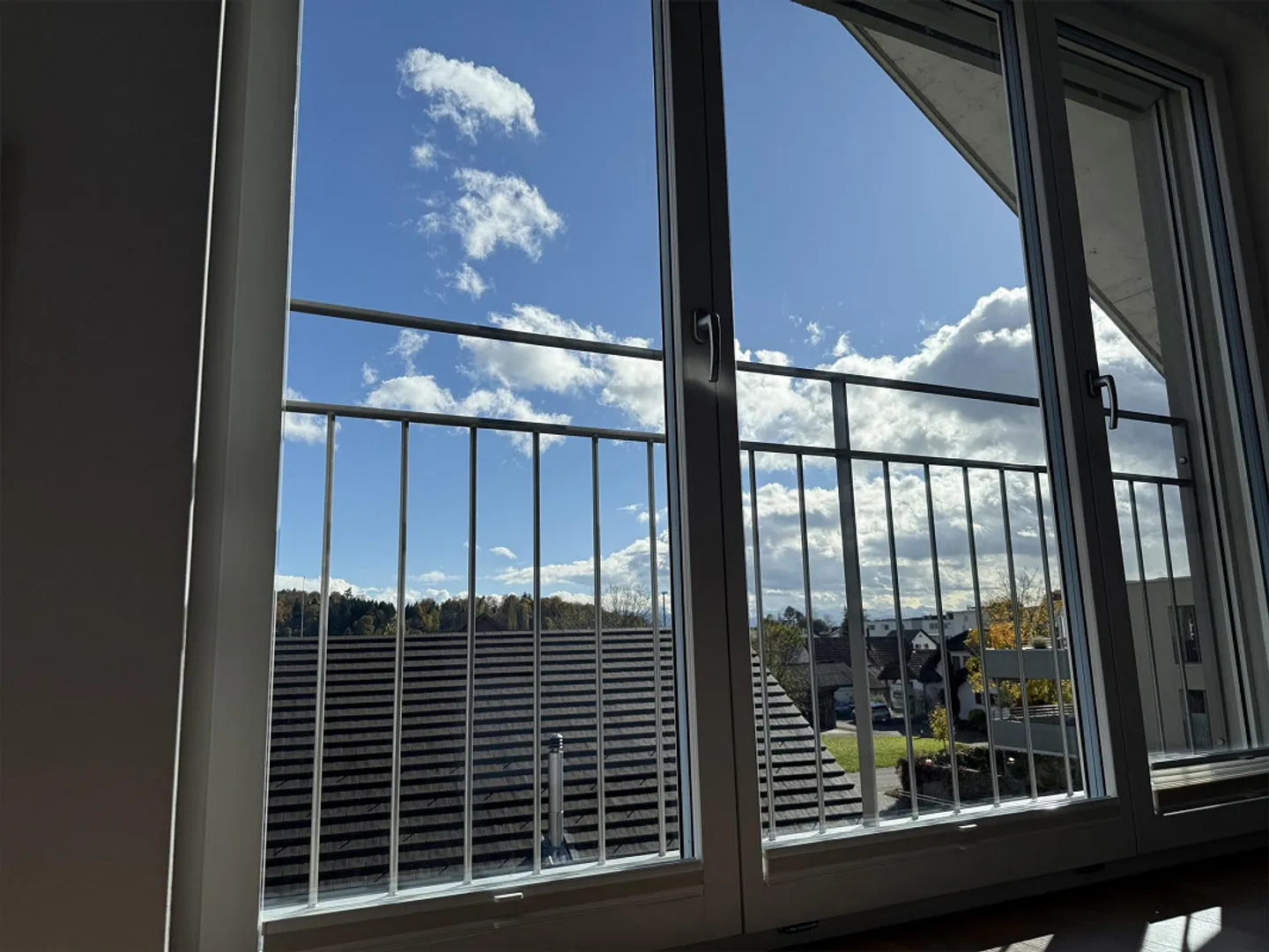 Moderno attico di 5,5 stanze in standard Minergie - Foto 5 di 13