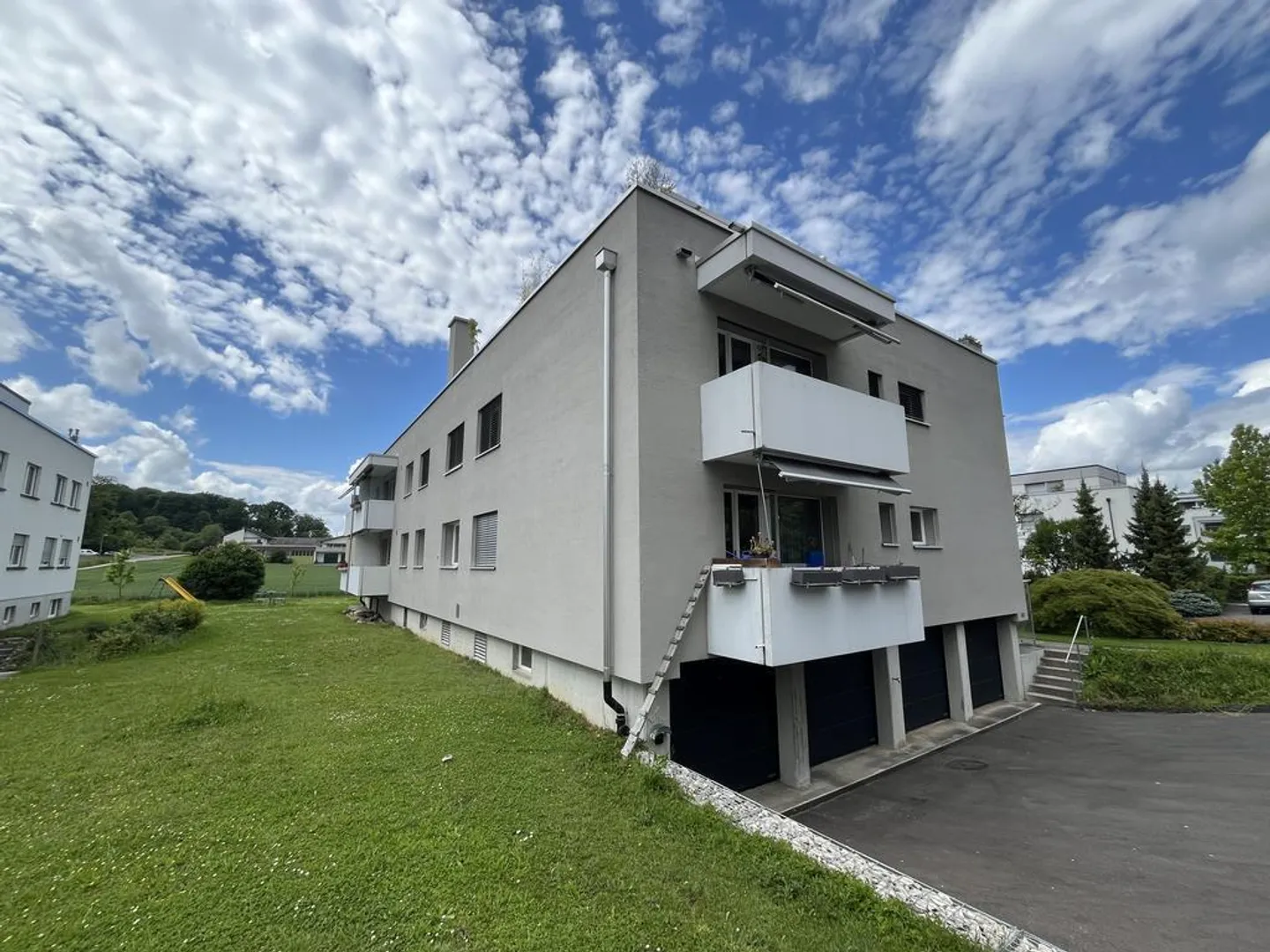Attraktive 3.5-Zimmerwohnung in Reinach - Foto 1 von 7