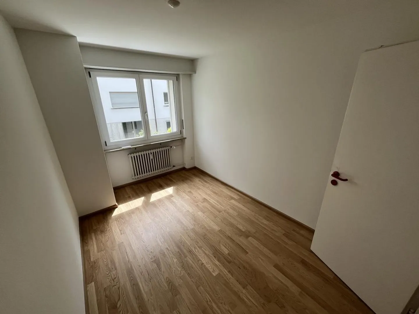 Attraktive 3.5-Zimmerwohnung in Reinach - Foto 3 von 7