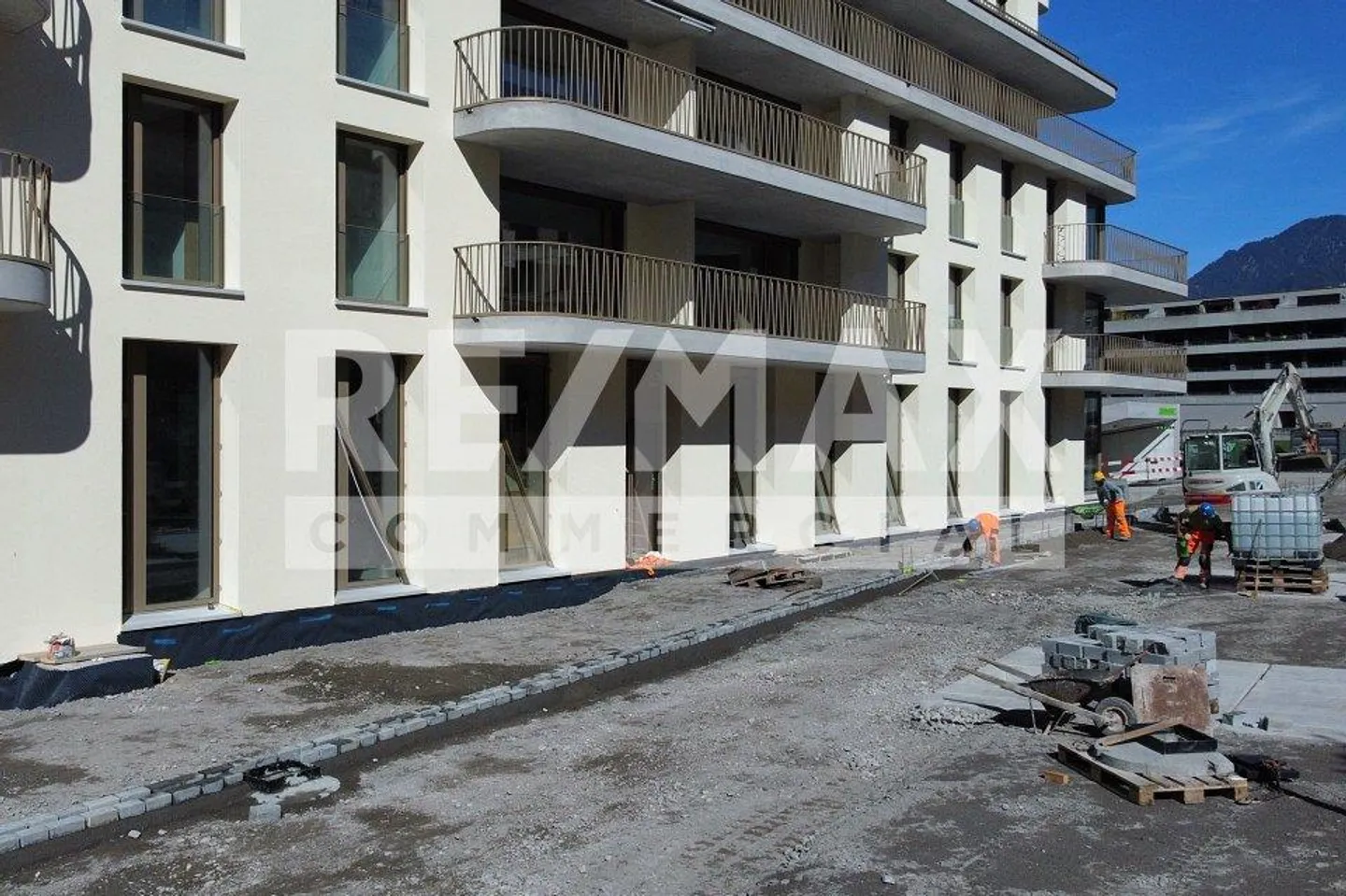 Attraktive Gewerbefläche A im Edelrohbau - Vielseitige Nutzungsmöglichkeiten - Foto 3 von 7