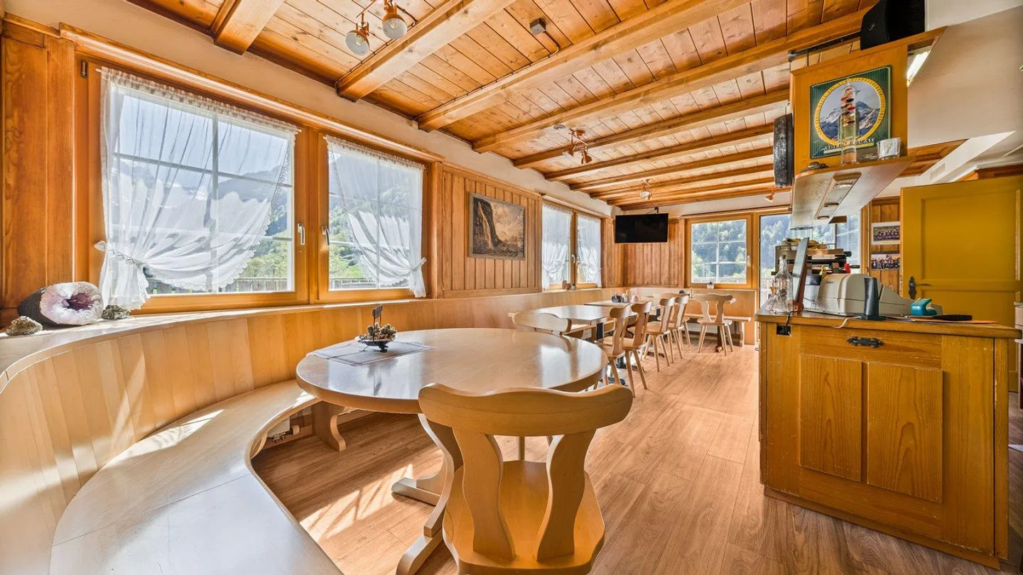 AgentSelly - Gastronomy with Living in Mountain Scenery - Photo 9 of 13