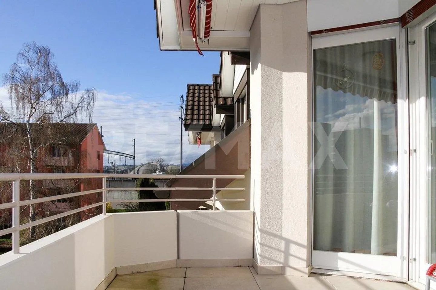 Geräumiges Penthouse mit Balkon - Foto 4 von 6