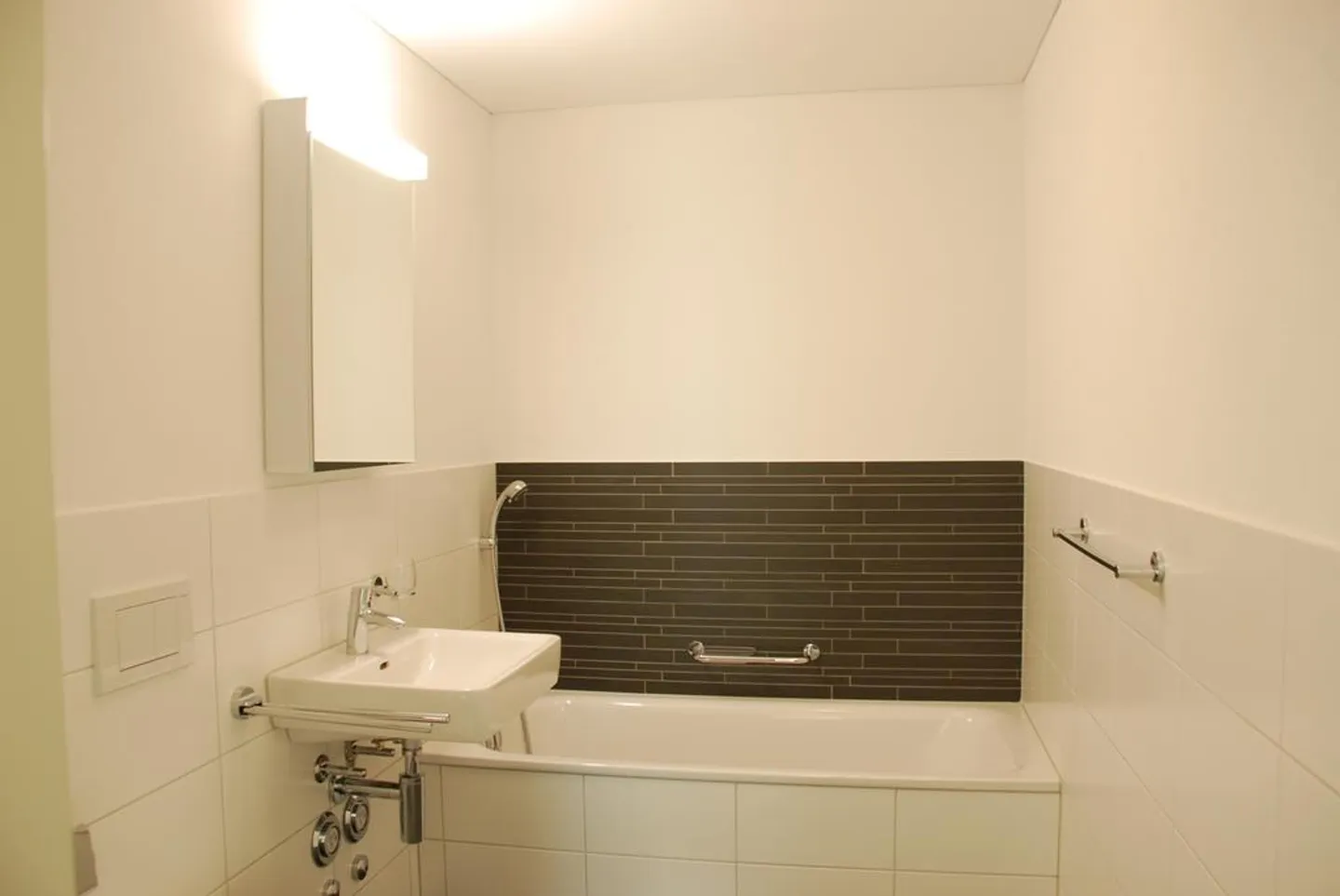 Moderno attico con grande balcone e stufa svedese - Foto 5 di 9