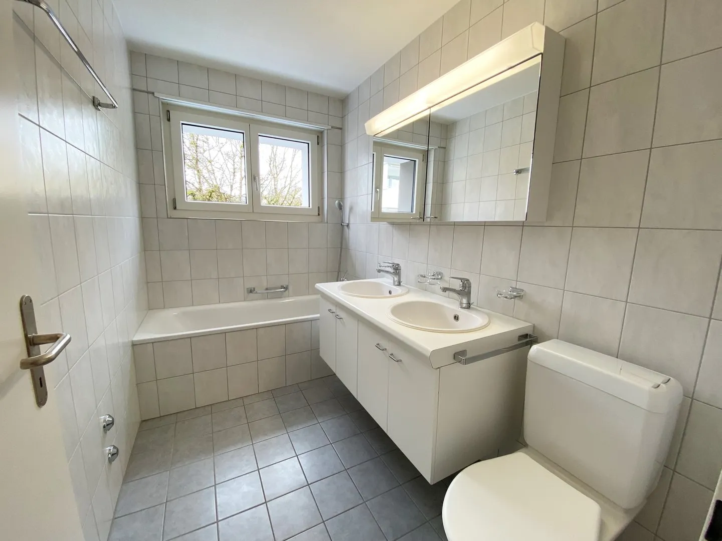 Appartement spacieux de 4,5 pièces - Photo 7 sur 10