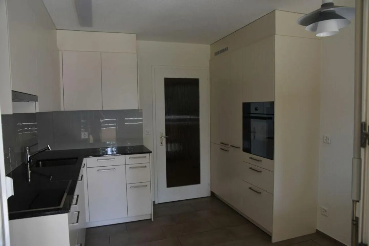 Appartement lumineux de 3,5 pièces - Photo 3 sur 8