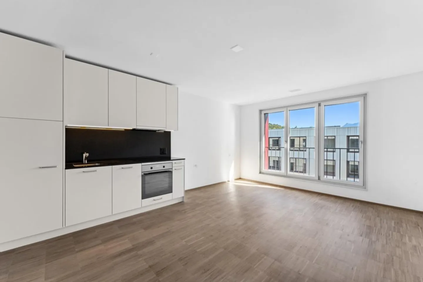 Modernes Studio im Herzen von Horw - Foto 8 von 9