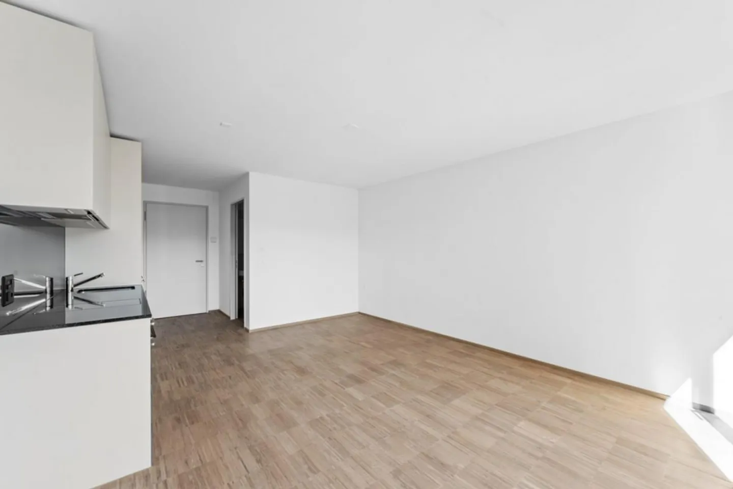 Modernes Studio im Herzen von Horw - Foto 4 von 9