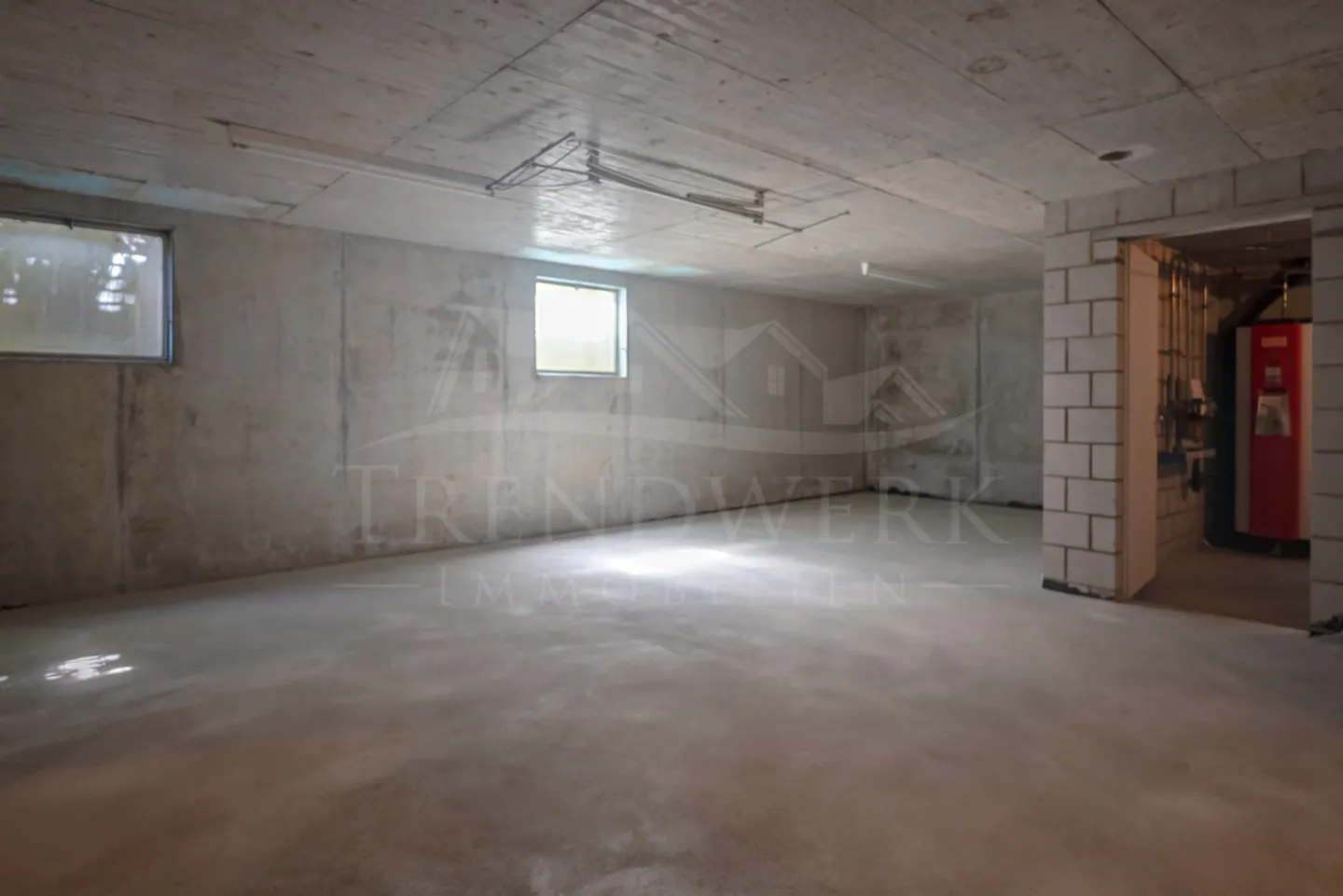 Maison jumelée de 4,5 pièces avec beaucoup d'espace et jardin à Niedermuhlern - Photo 11 sur 11
