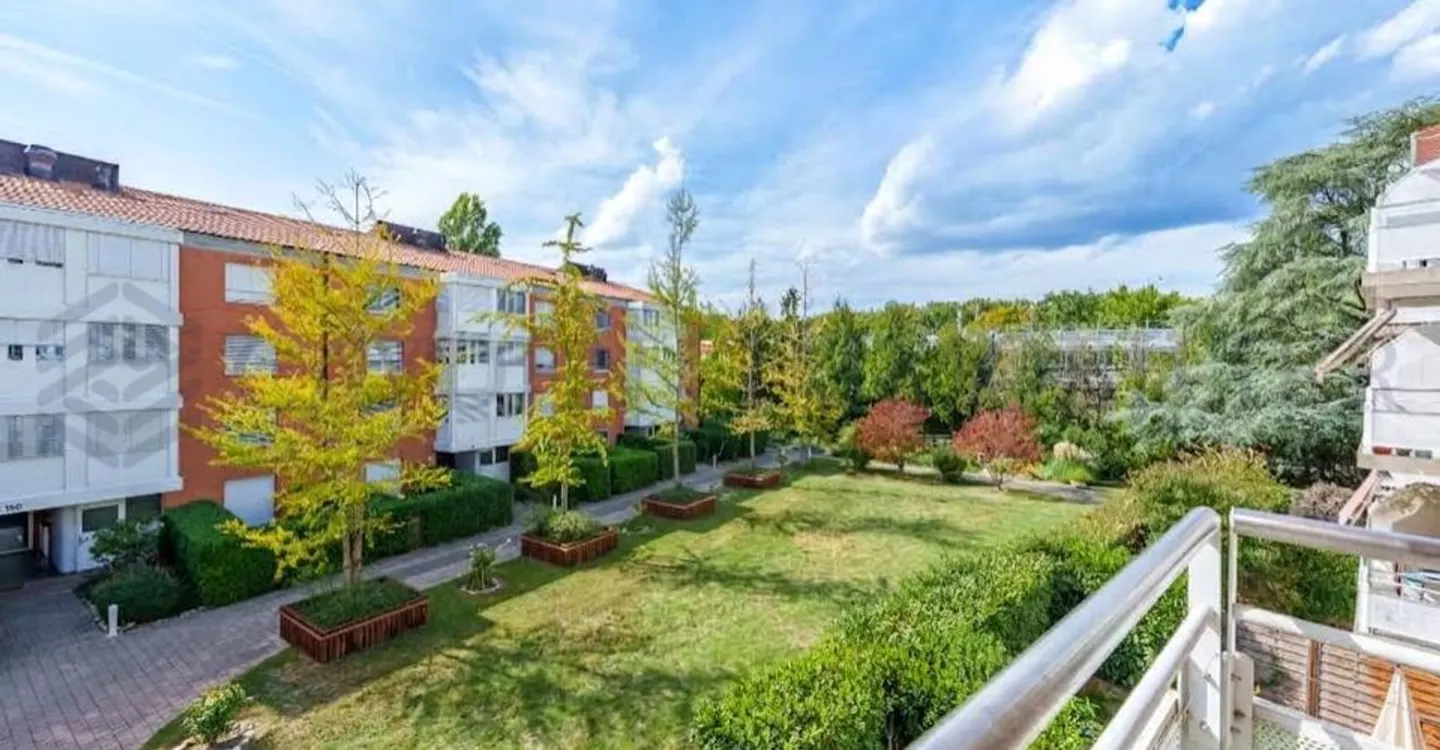 In esclusiva! Incantevole appartamento di 5 locali nel cuore di Onex - Foto 1 di 13
