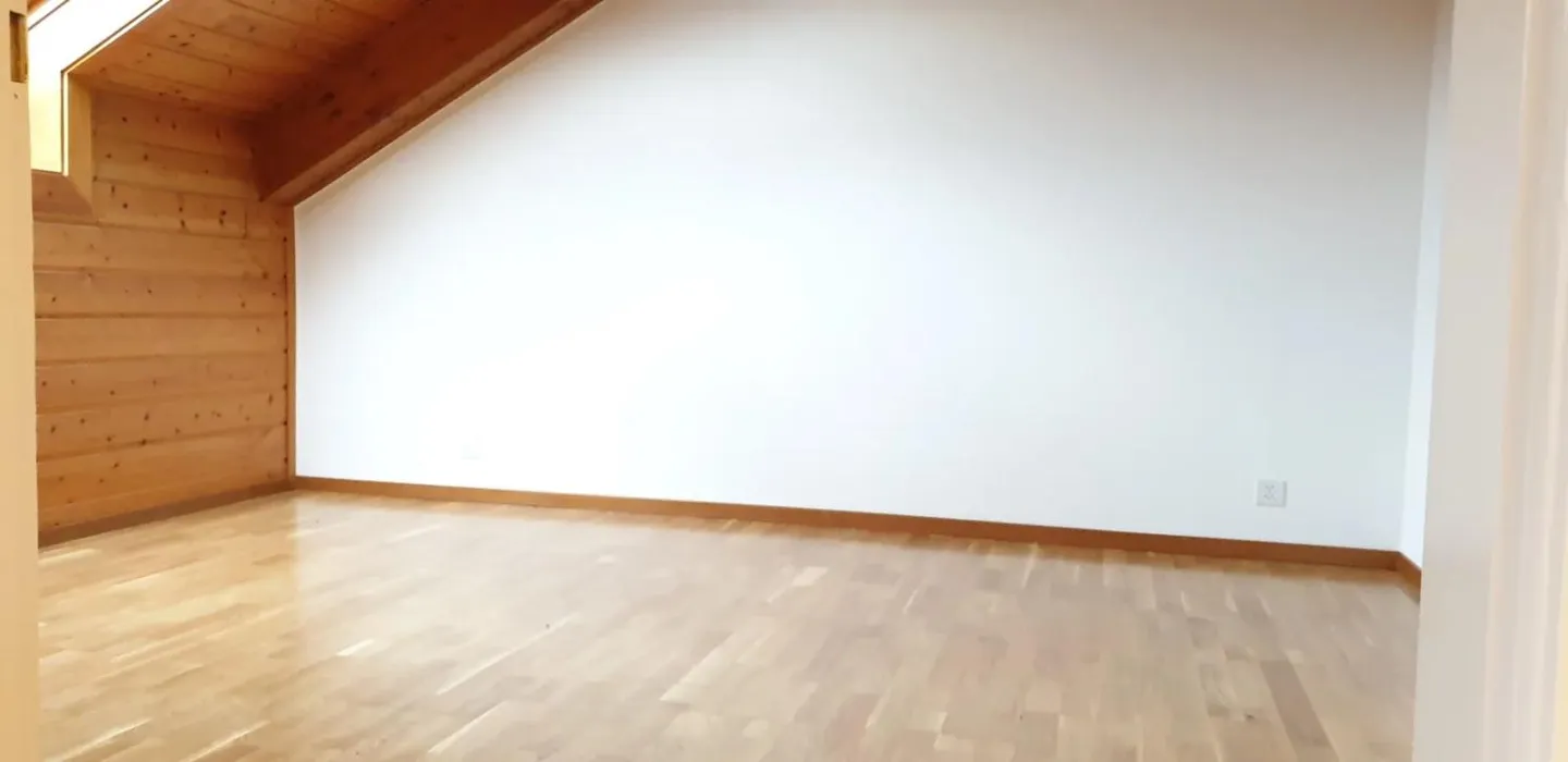 2,5-Zimmer-Dachgeschosswohnung im 1. Stock - Foto 3 von 7