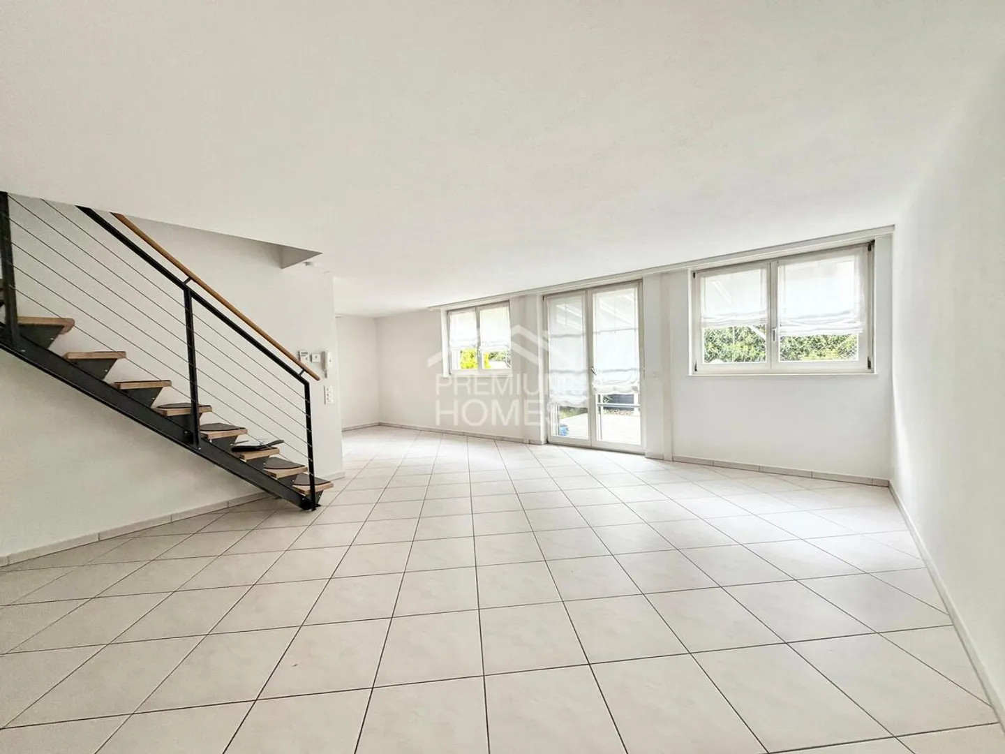 Vivre sur deux niveaux - appartement duplex élégant avec caractère - Photo 2 sur 8