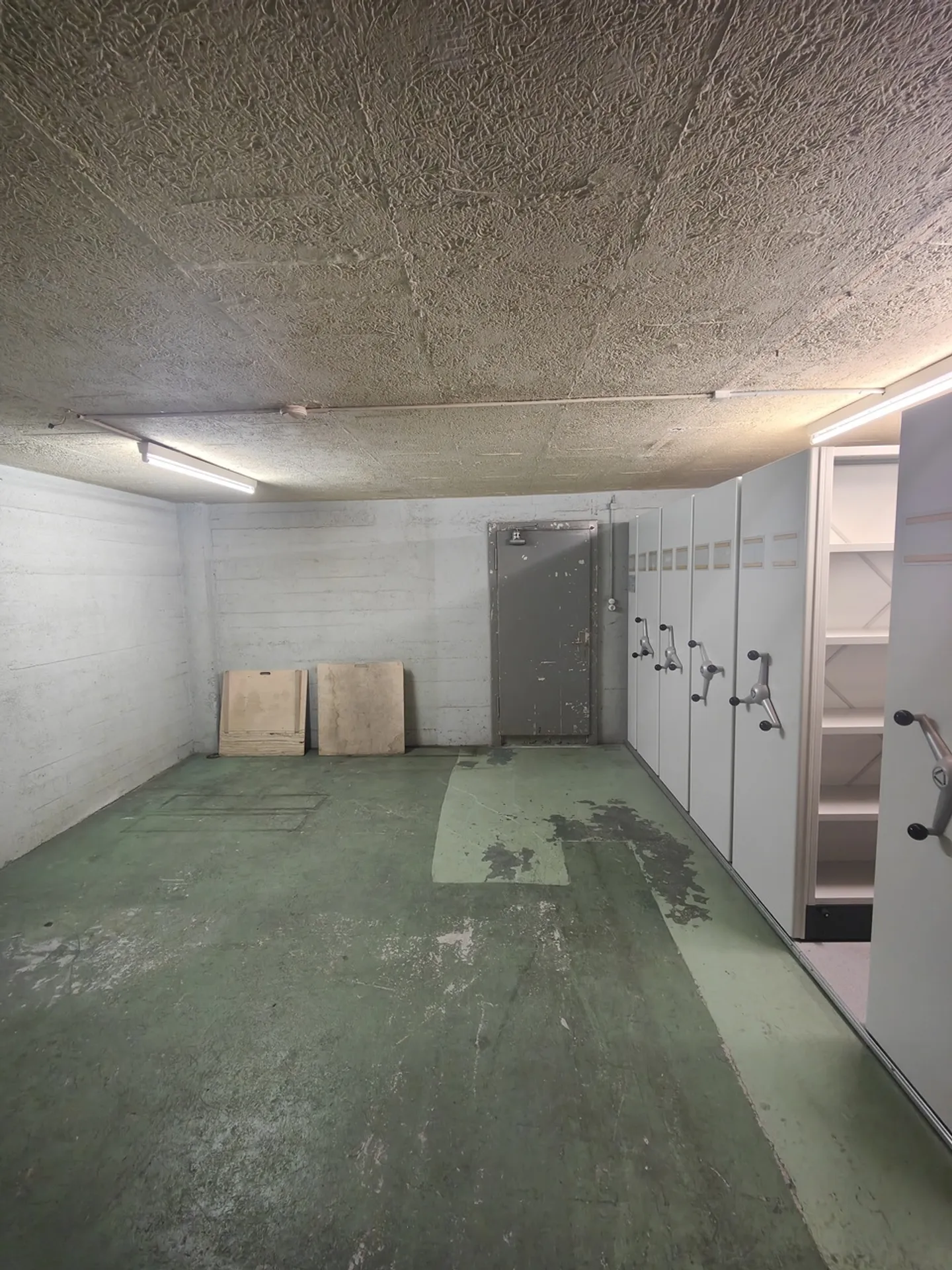 47.52m2 Salle de stockage Zurich - Zweierstrasse 25 - Photo 6 sur 13