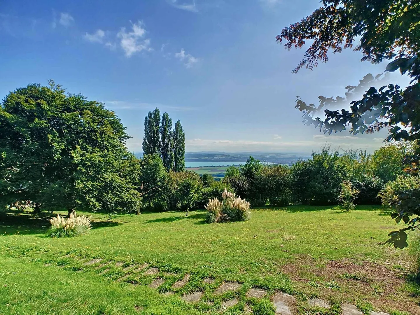 Grande propriété avec vue sur le lac - Photo 12 sur 13