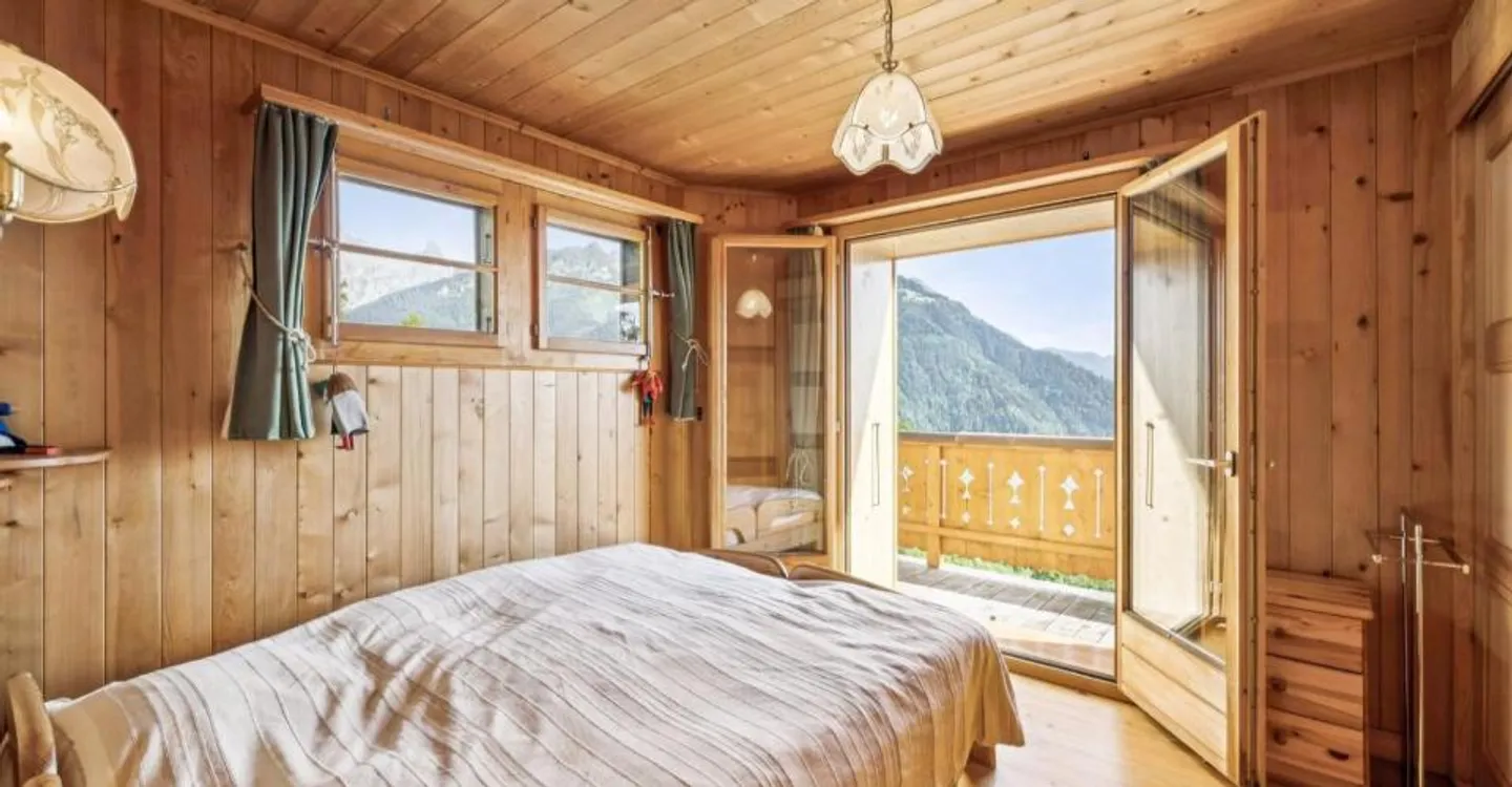 Chalet tradizionale da ristrutturare a Gryon, vista e ampio giardino - Foto 4 di 11
