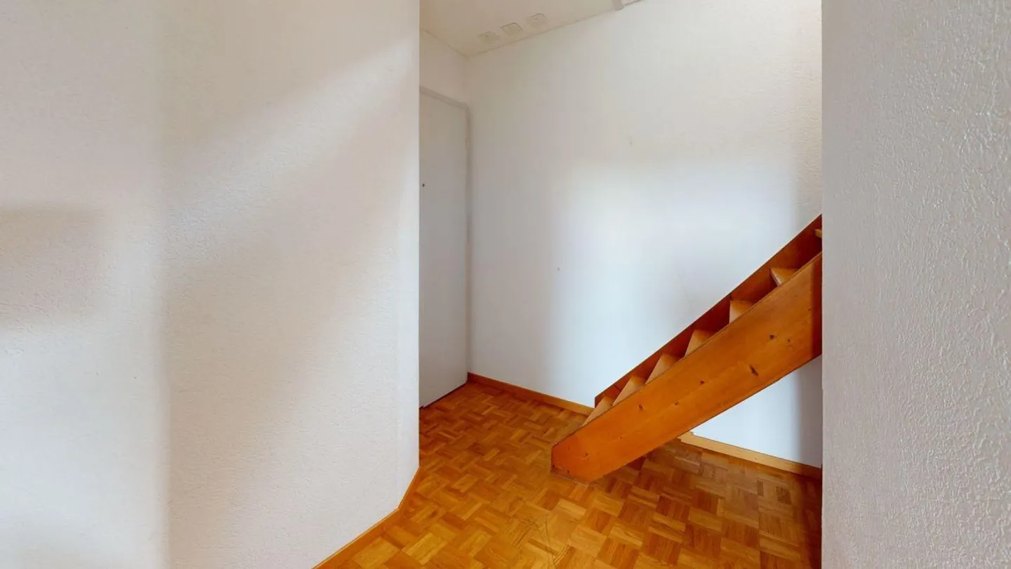 Appartement en duplex de 2 chambres sous le toit - Photo 7 sur 7