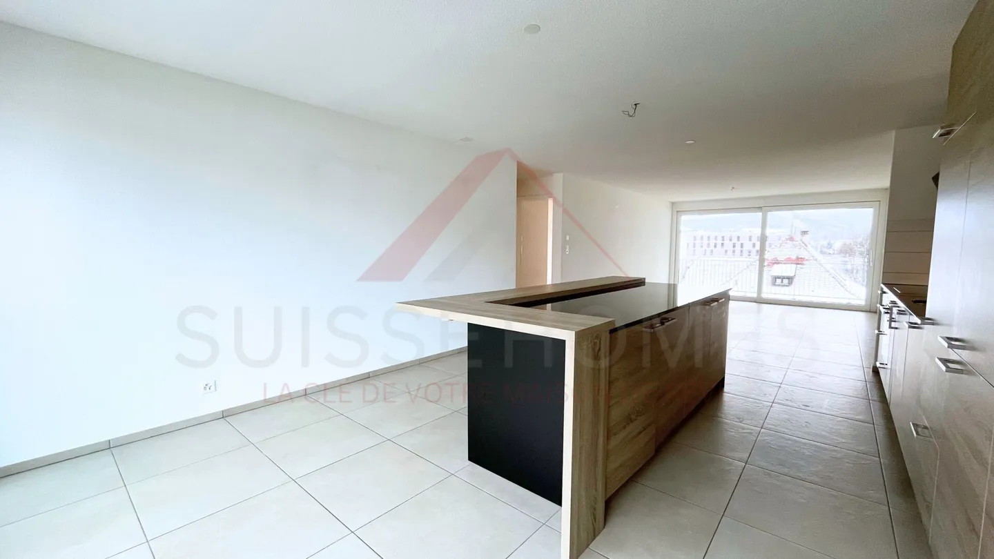 Hyper-center of Delémont - Recent and bright 4.5 rooms of 120 m² with a view - Photo 3 of 19