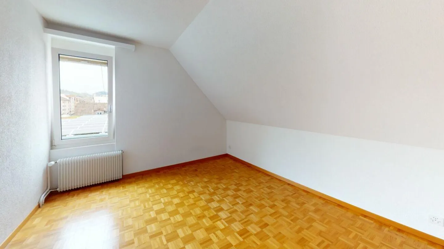 Appartement en duplex de 2 chambres sous le toit - Photo 5 sur 7