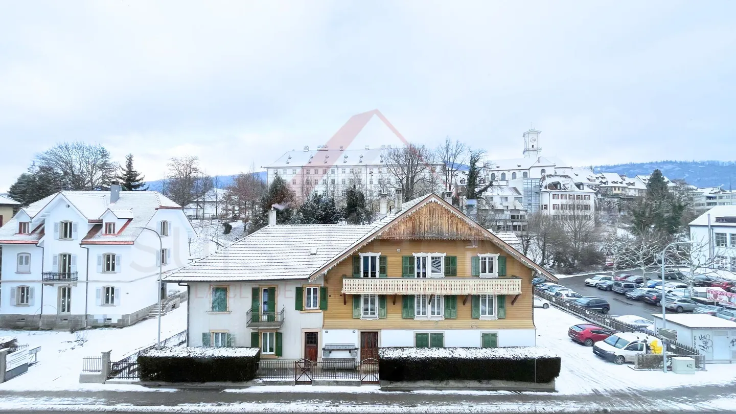 Hyper-center of Delémont - Recent and bright 4.5 rooms of 120 m² with a view - Photo 6 of 19