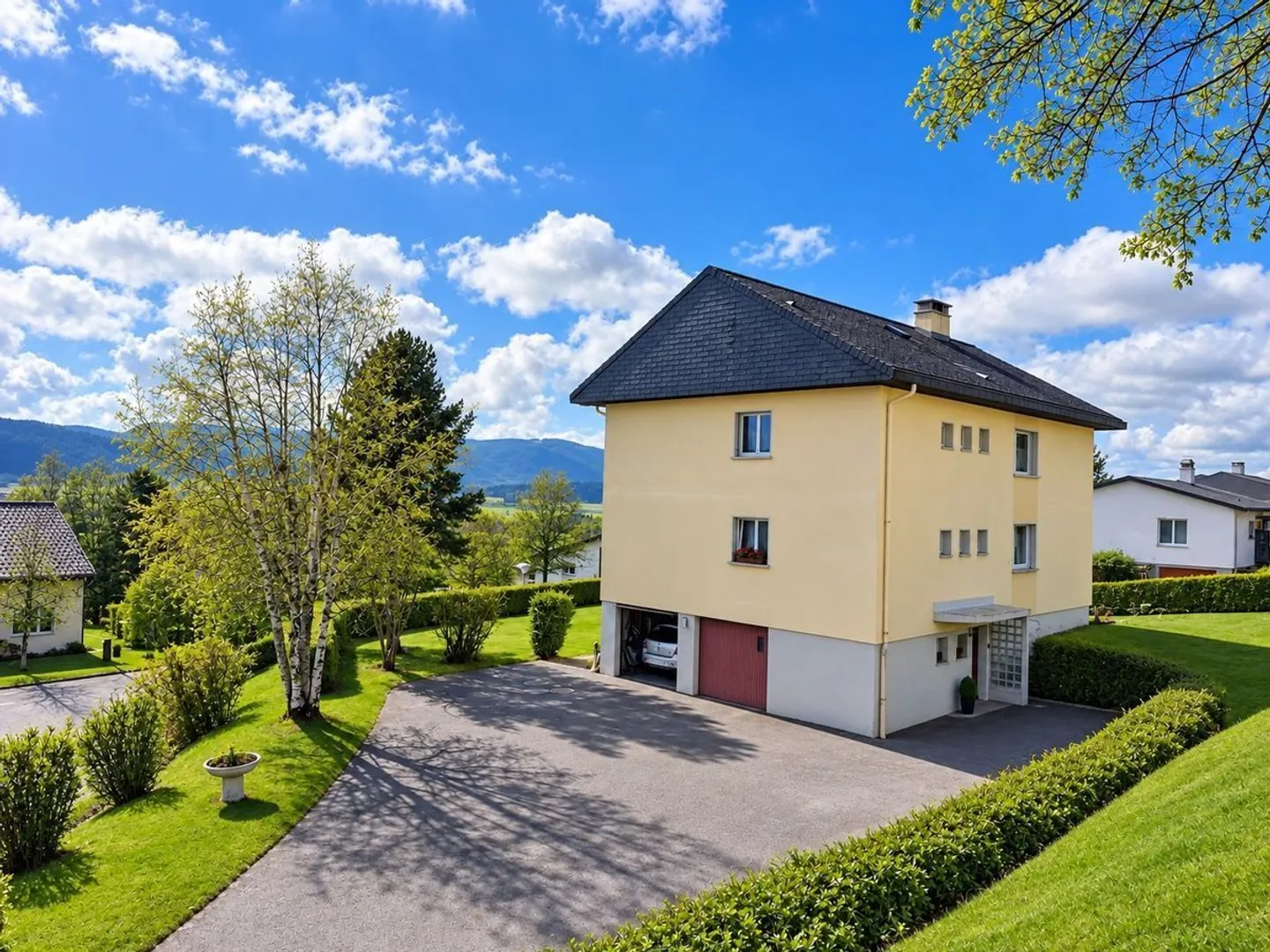 Maison Familiale Spacieuse - Photo 3 sur 13